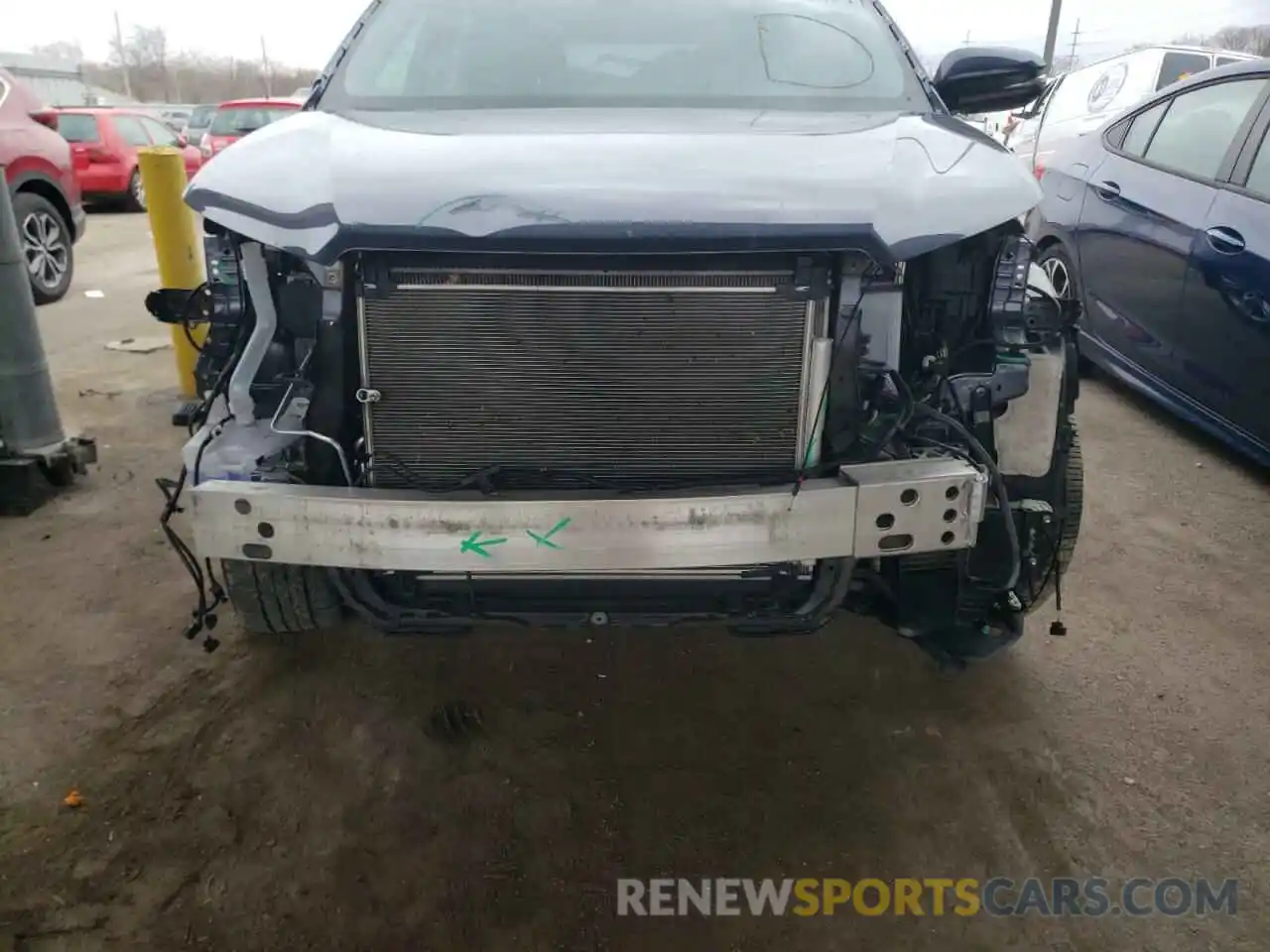 9 Photograph of a damaged car 5TDDZRFH9KS719451 TOYOTA HIGHLANDER 2019