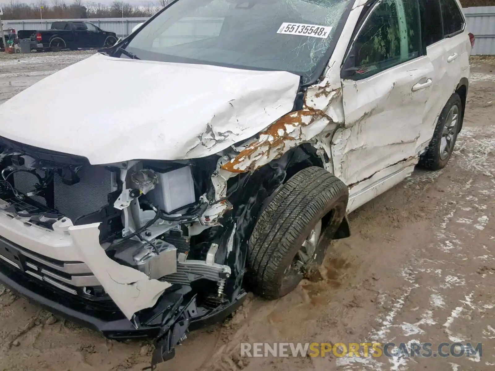 9 Photograph of a damaged car 5TDDZRFH9KS916801 TOYOTA HIGHLANDER 2019