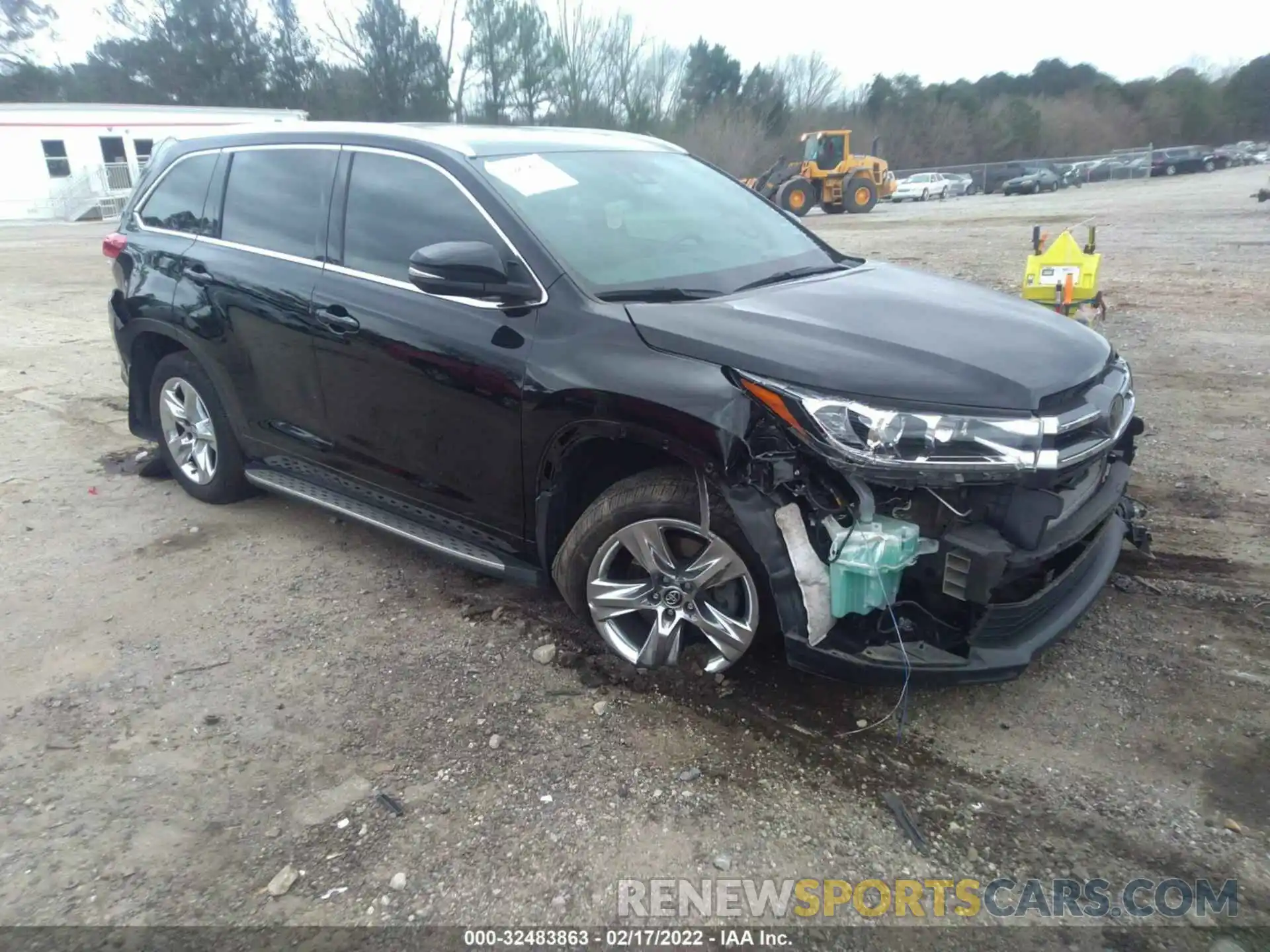 1 Photograph of a damaged car 5TDDZRFH9KS920752 TOYOTA HIGHLANDER 2019