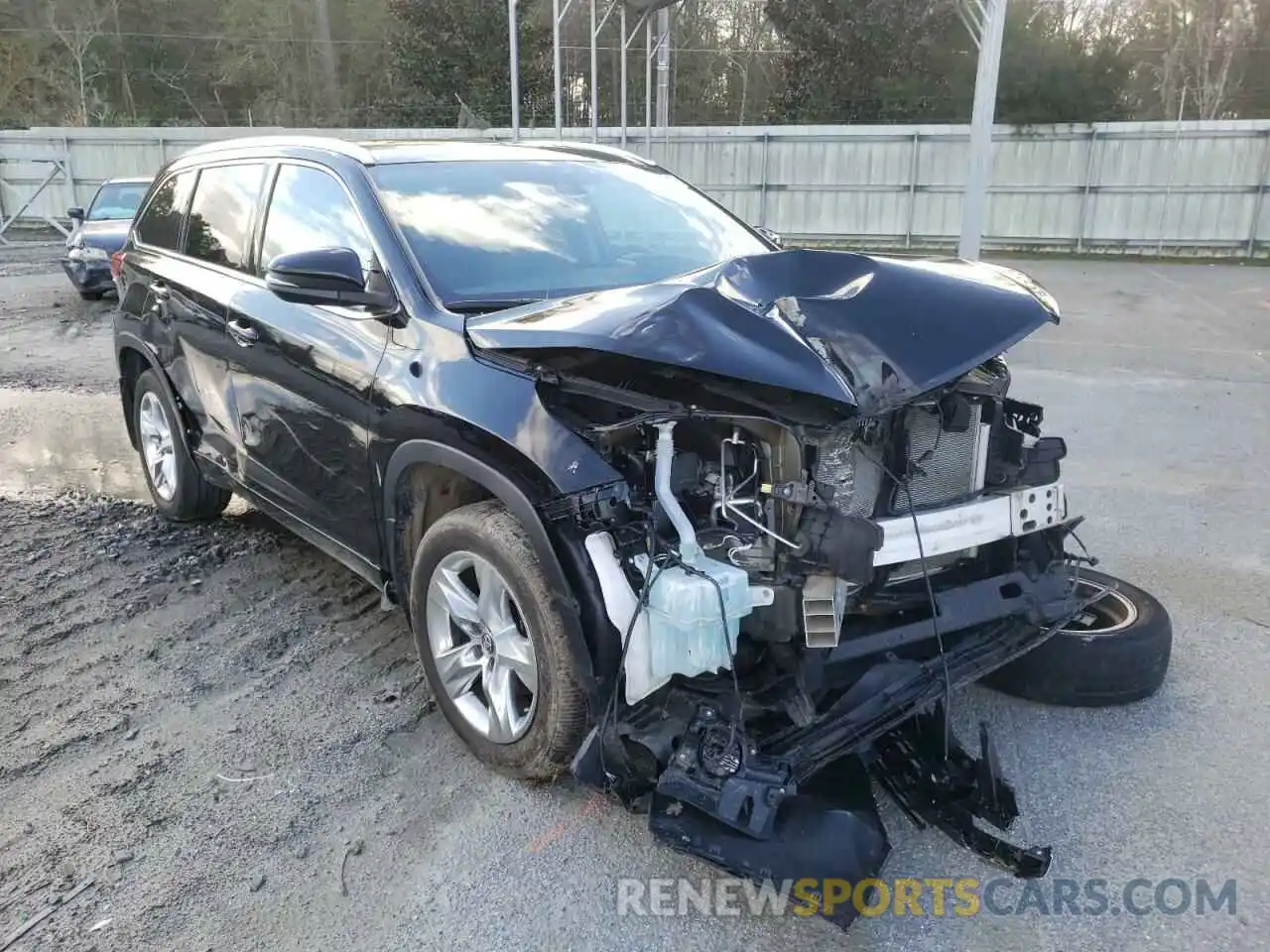 1 Photograph of a damaged car 5TDDZRFH9KS938880 TOYOTA HIGHLANDER 2019