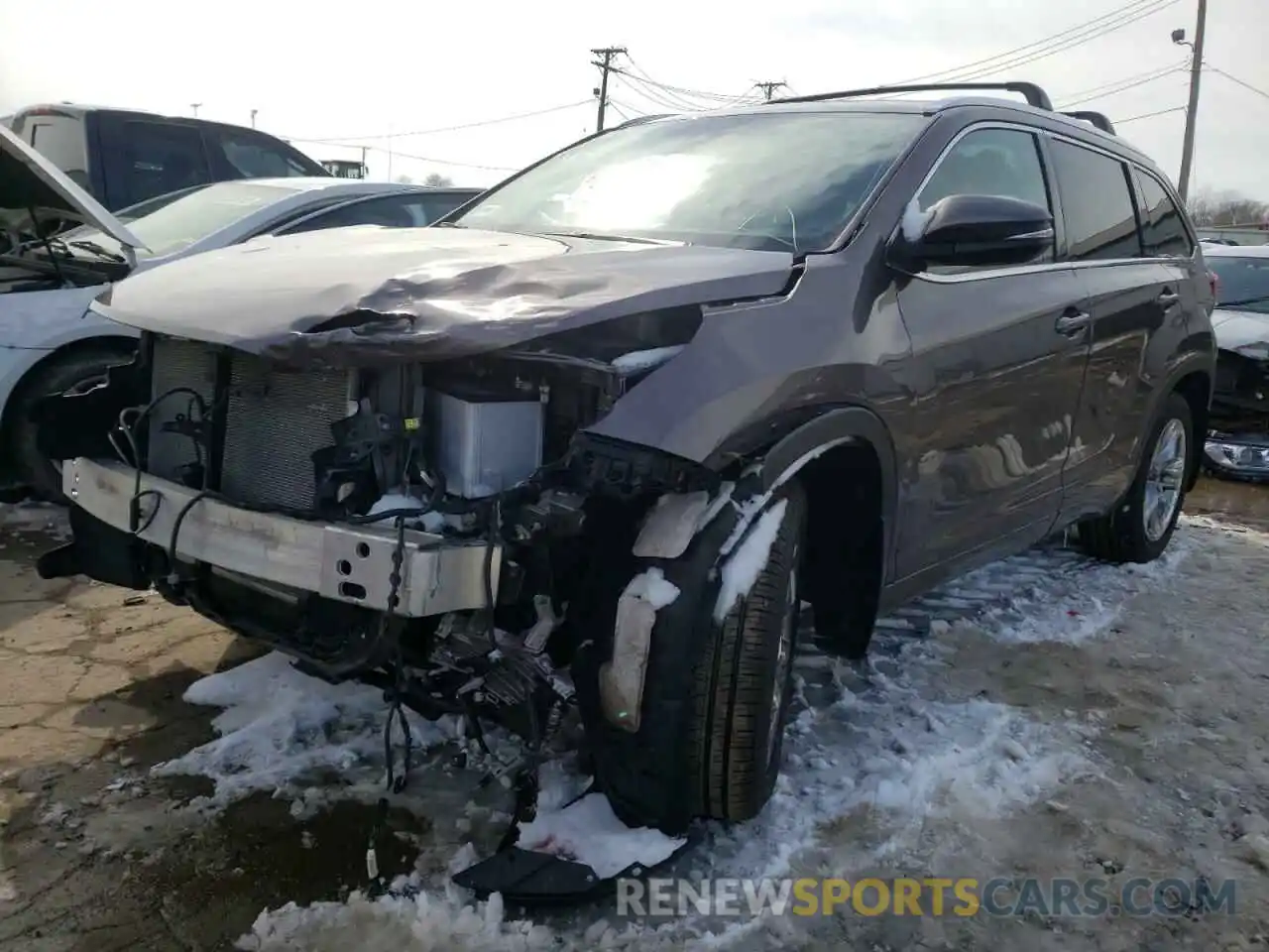 2 Photograph of a damaged car 5TDDZRFH9KS952410 TOYOTA HIGHLANDER 2019