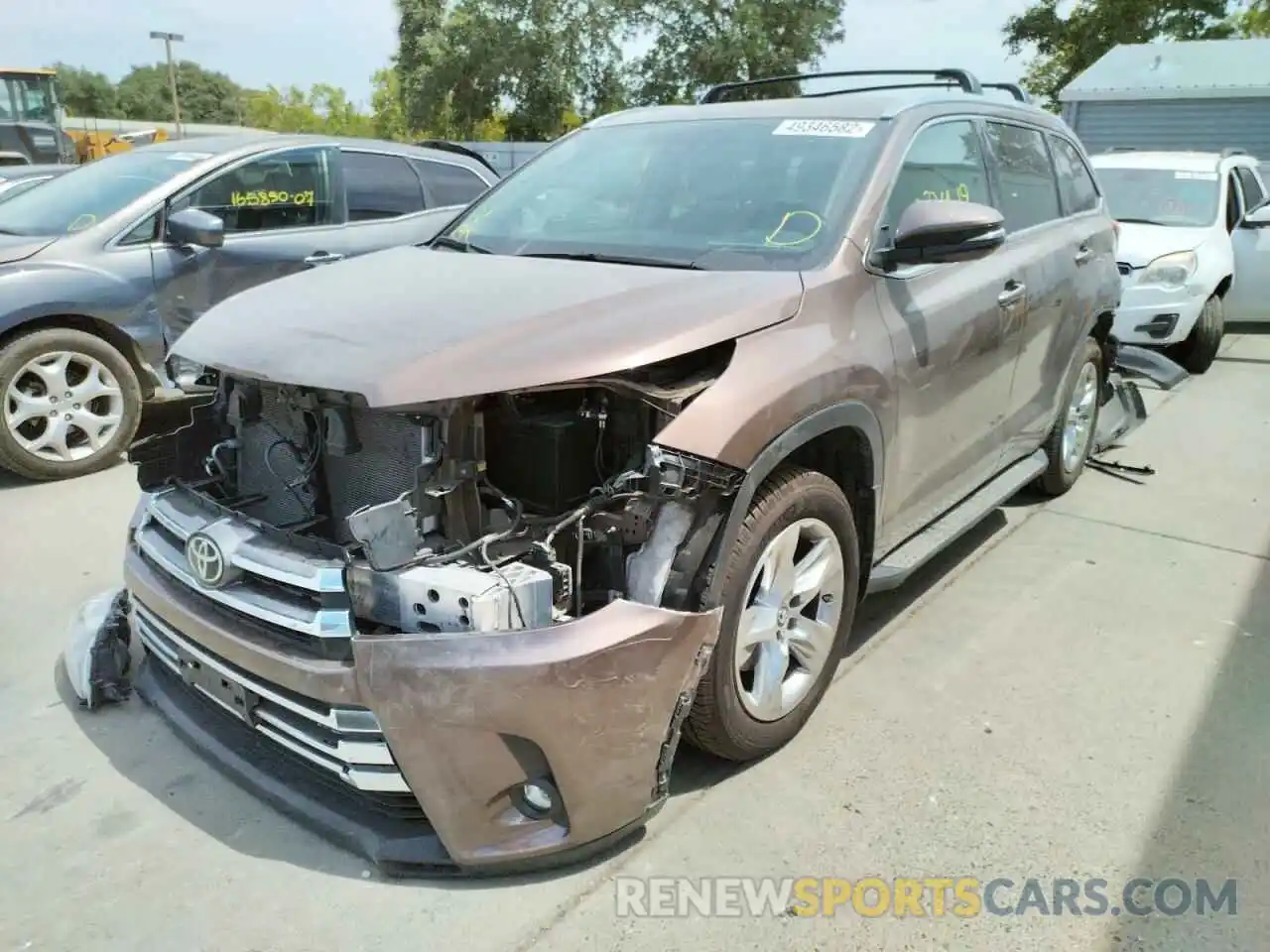 2 Photograph of a damaged car 5TDDZRFH9KS978408 TOYOTA HIGHLANDER 2019