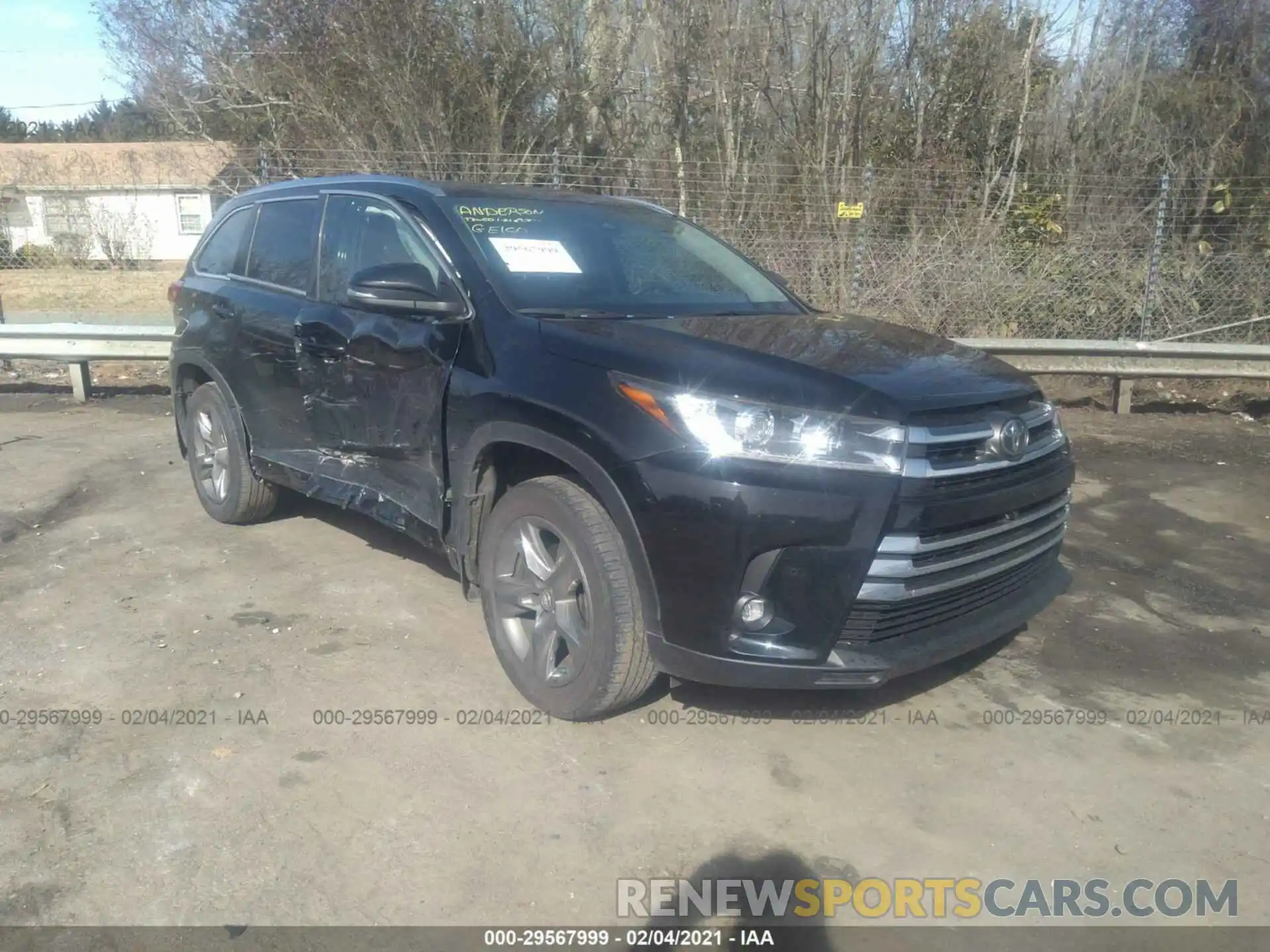 1 Photograph of a damaged car 5TDDZRFH9KS990185 TOYOTA HIGHLANDER 2019