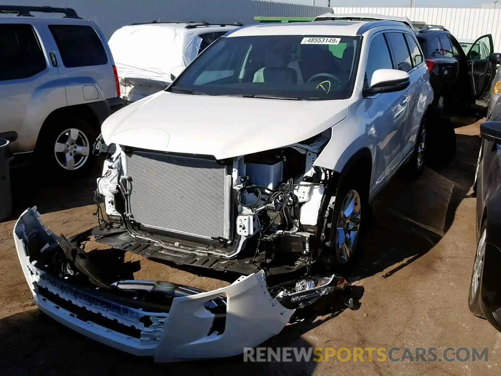 2 Photograph of a damaged car 5TDDZRFH9KS999162 TOYOTA HIGHLANDER 2019