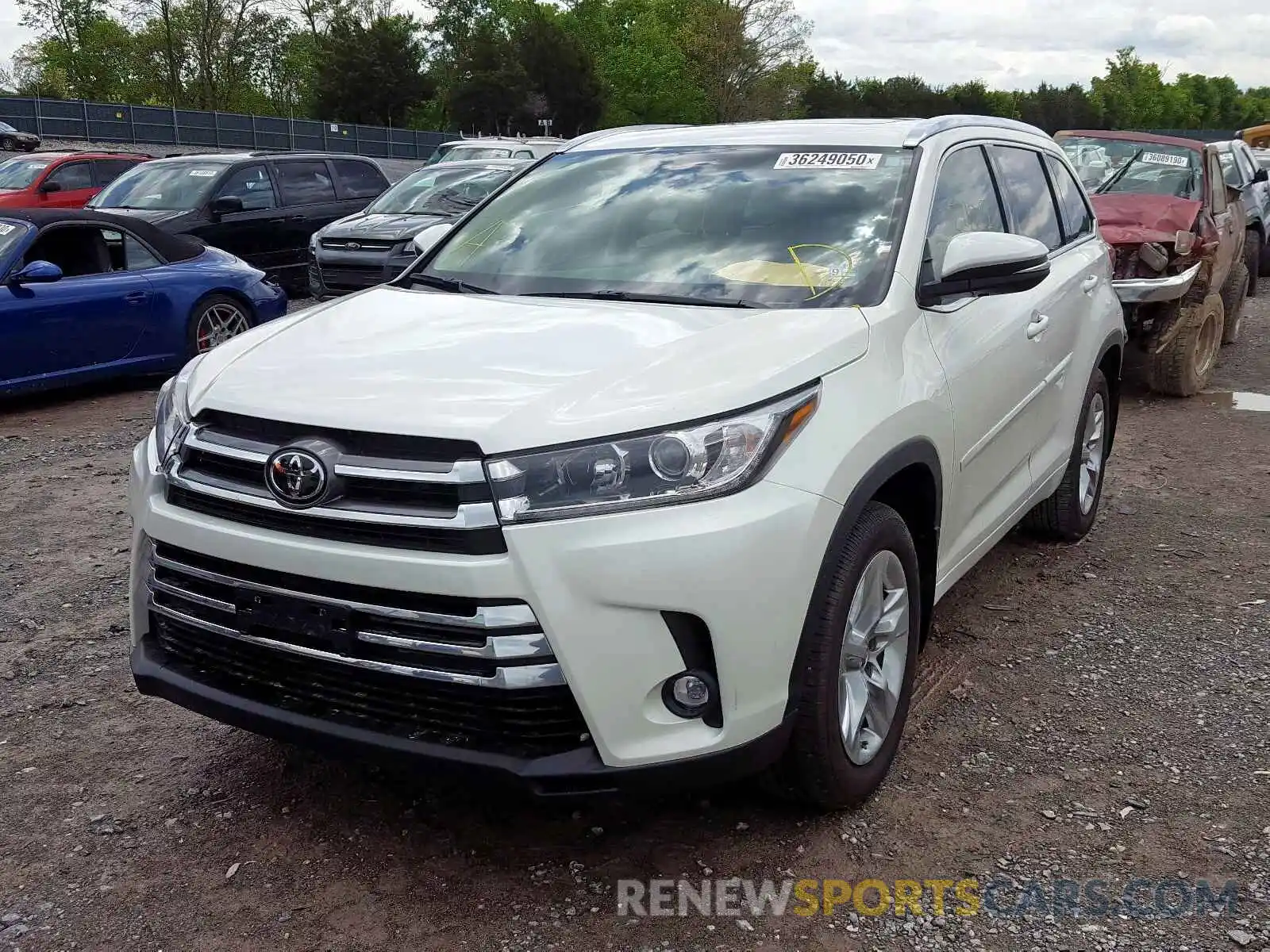 2 Photograph of a damaged car 5TDDZRFHXKS721189 TOYOTA HIGHLANDER 2019