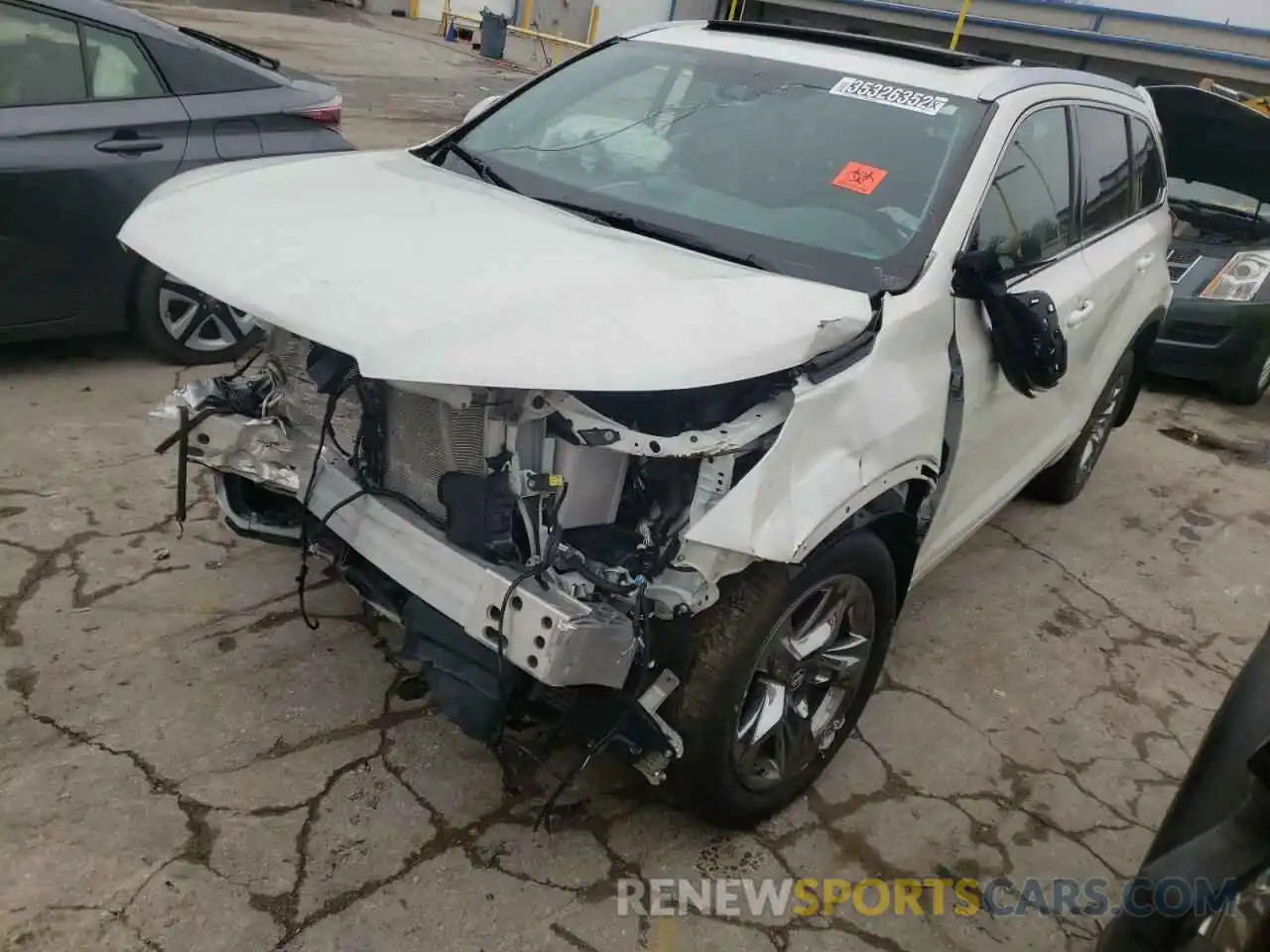 2 Photograph of a damaged car 5TDDZRFHXKS727056 TOYOTA HIGHLANDER 2019