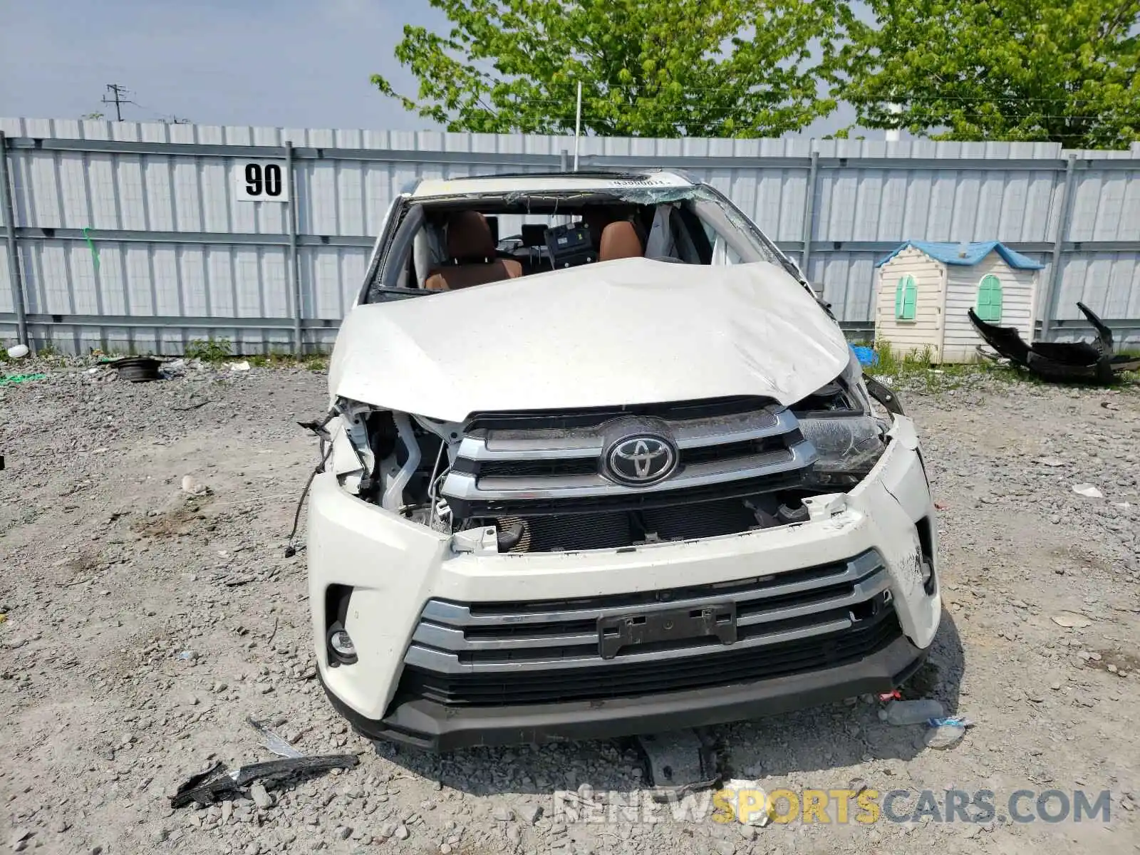 9 Фотография поврежденного автомобиля 5TDDZRFHXKS743063 TOYOTA HIGHLANDER 2019