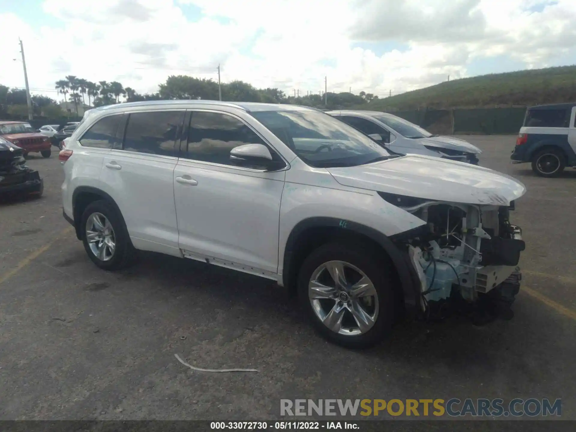 1 Photograph of a damaged car 5TDDZRFHXKS915379 TOYOTA HIGHLANDER 2019