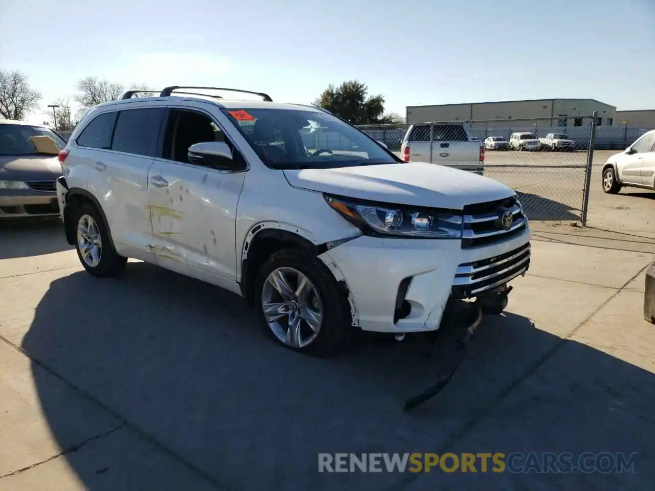 1 Photograph of a damaged car 5TDDZRFHXKS920212 TOYOTA HIGHLANDER 2019