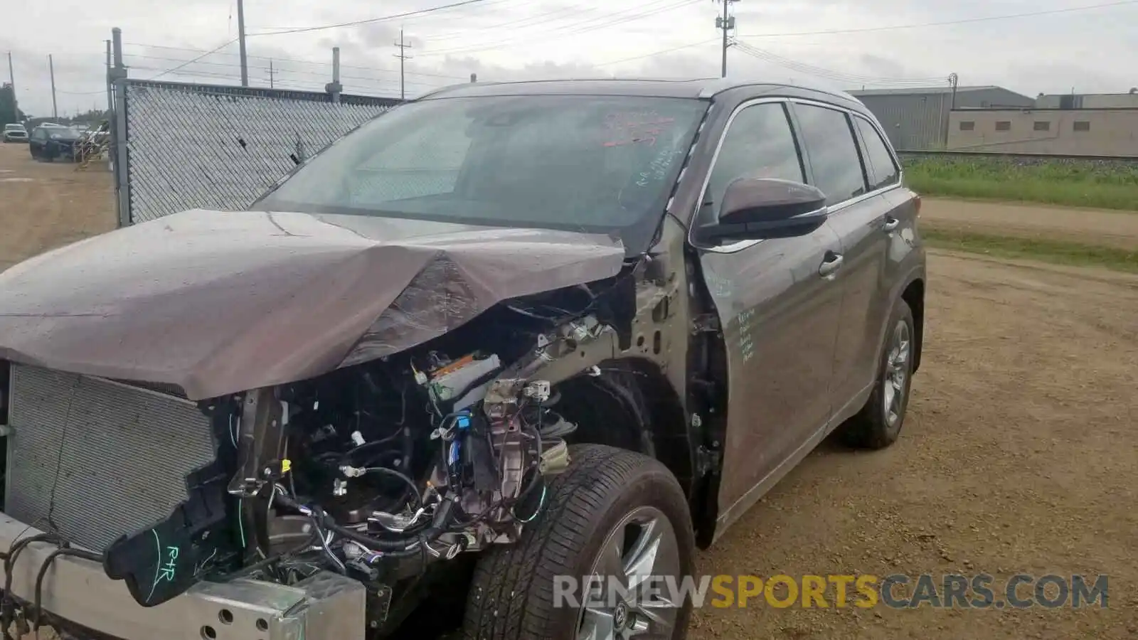 2 Photograph of a damaged car 5TDDZRFHXKS941822 TOYOTA HIGHLANDER 2019