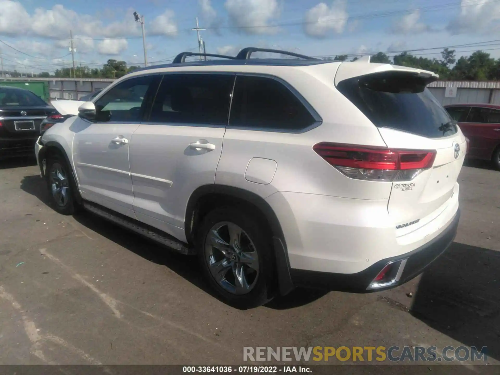 3 Photograph of a damaged car 5TDDZRFHXKS973721 TOYOTA HIGHLANDER 2019