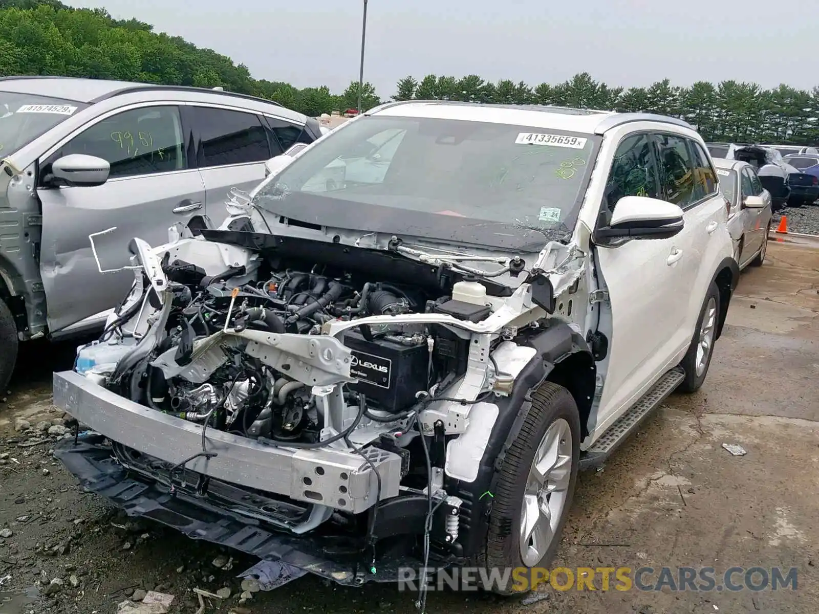 2 Photograph of a damaged car 5TDDZRFHXKS988364 TOYOTA HIGHLANDER 2019