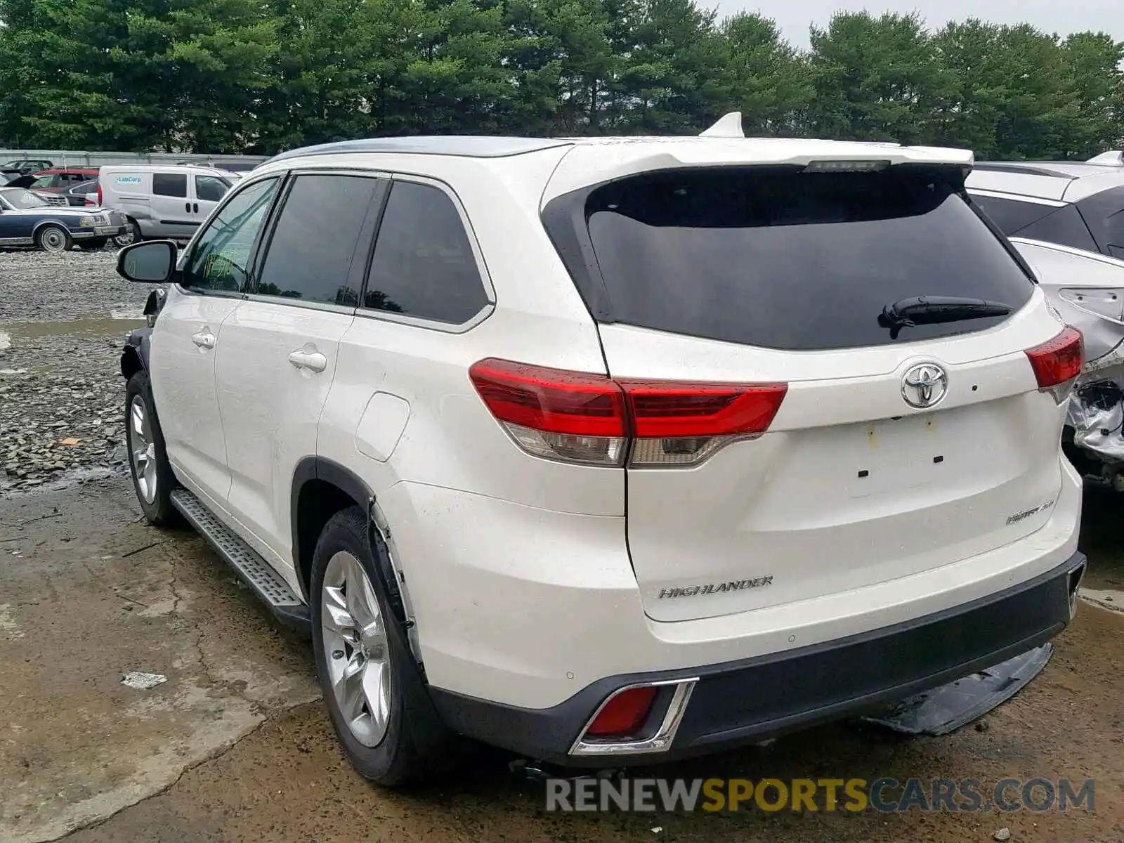 3 Photograph of a damaged car 5TDDZRFHXKS988364 TOYOTA HIGHLANDER 2019