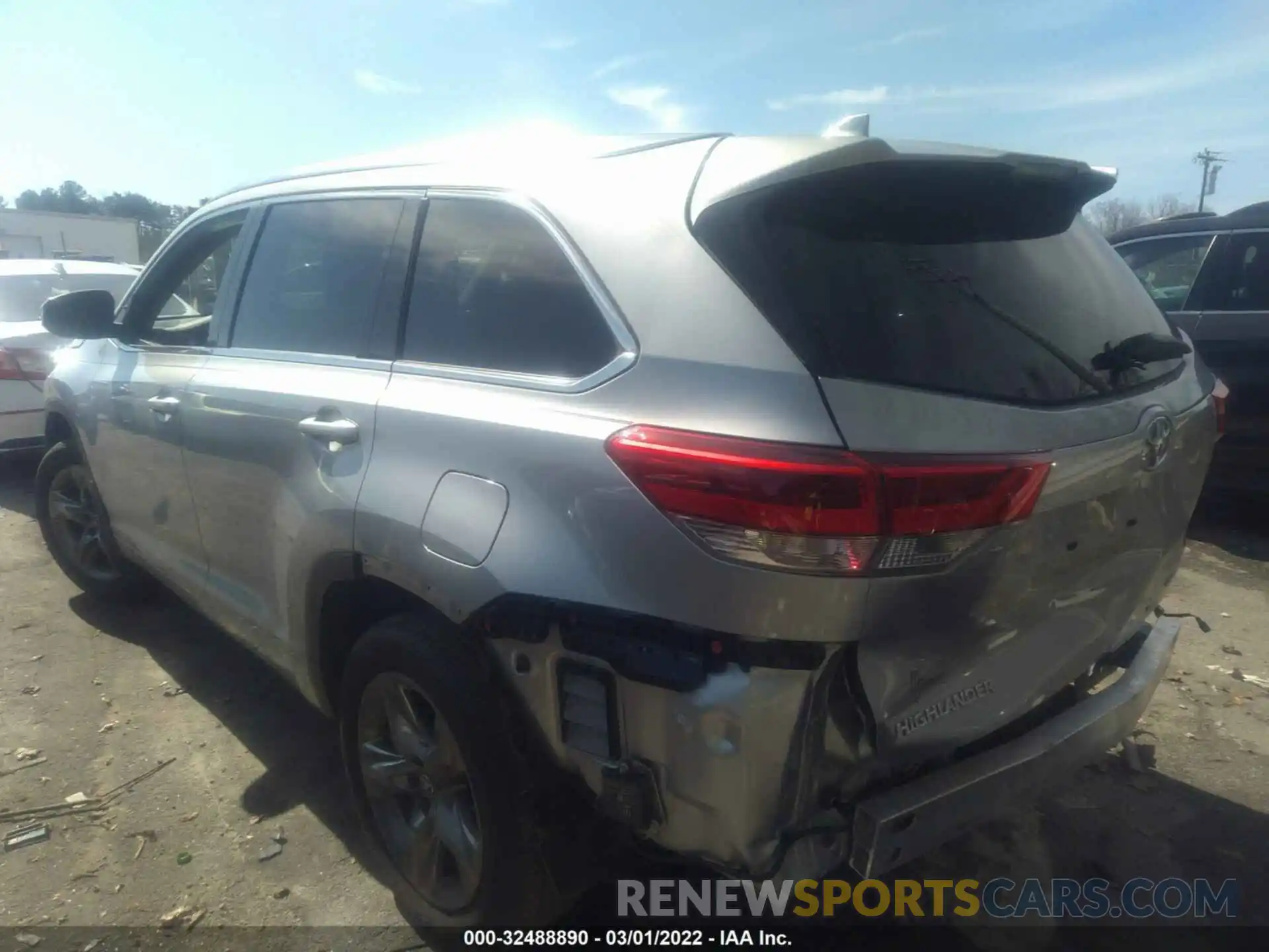 3 Photograph of a damaged car 5TDDZRFHXKS994682 TOYOTA HIGHLANDER 2019