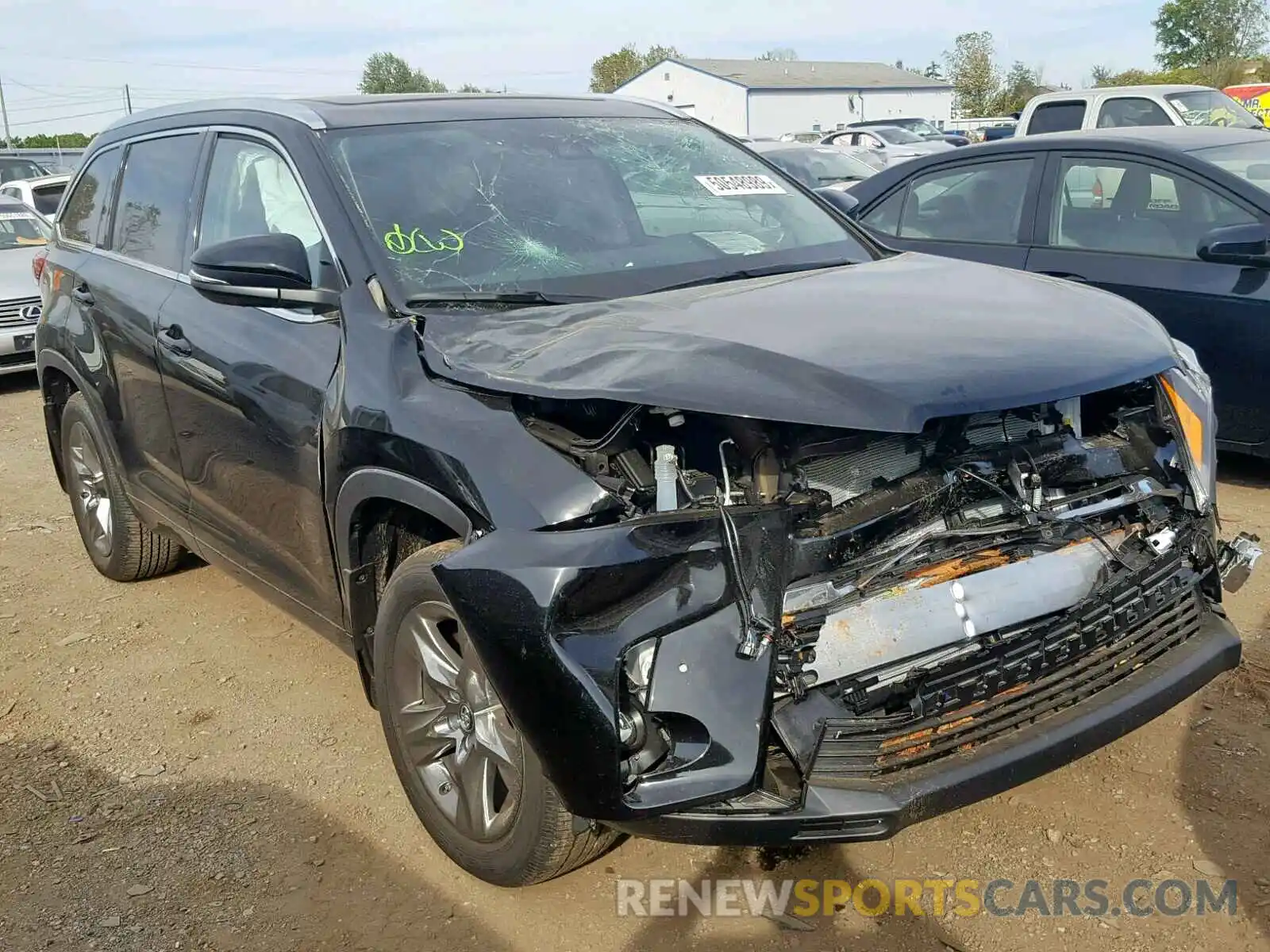 1 Photograph of a damaged car 5TDDZRFHXKS998098 TOYOTA HIGHLANDER 2019