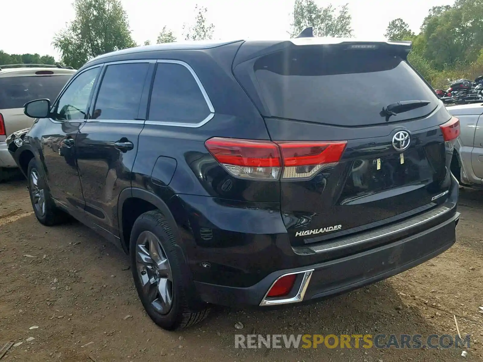 3 Photograph of a damaged car 5TDDZRFHXKS998098 TOYOTA HIGHLANDER 2019