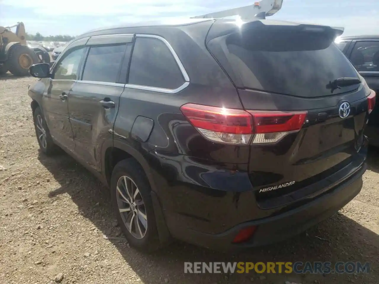 3 Фотография поврежденного автомобиля 5TDJGRFH0KS052259 TOYOTA HIGHLANDER 2019