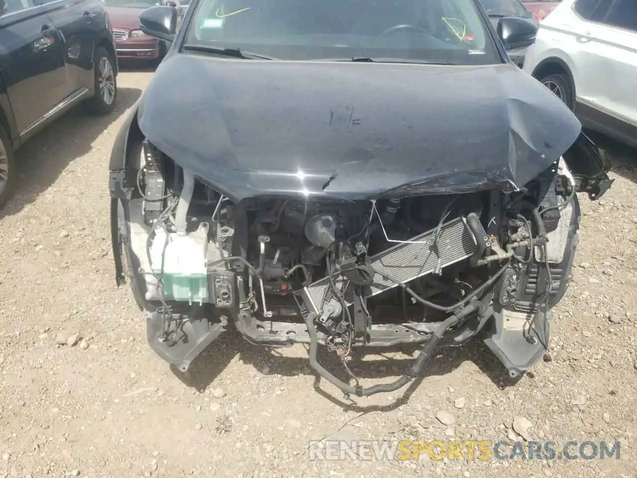 9 Photograph of a damaged car 5TDJGRFH0KS052259 TOYOTA HIGHLANDER 2019