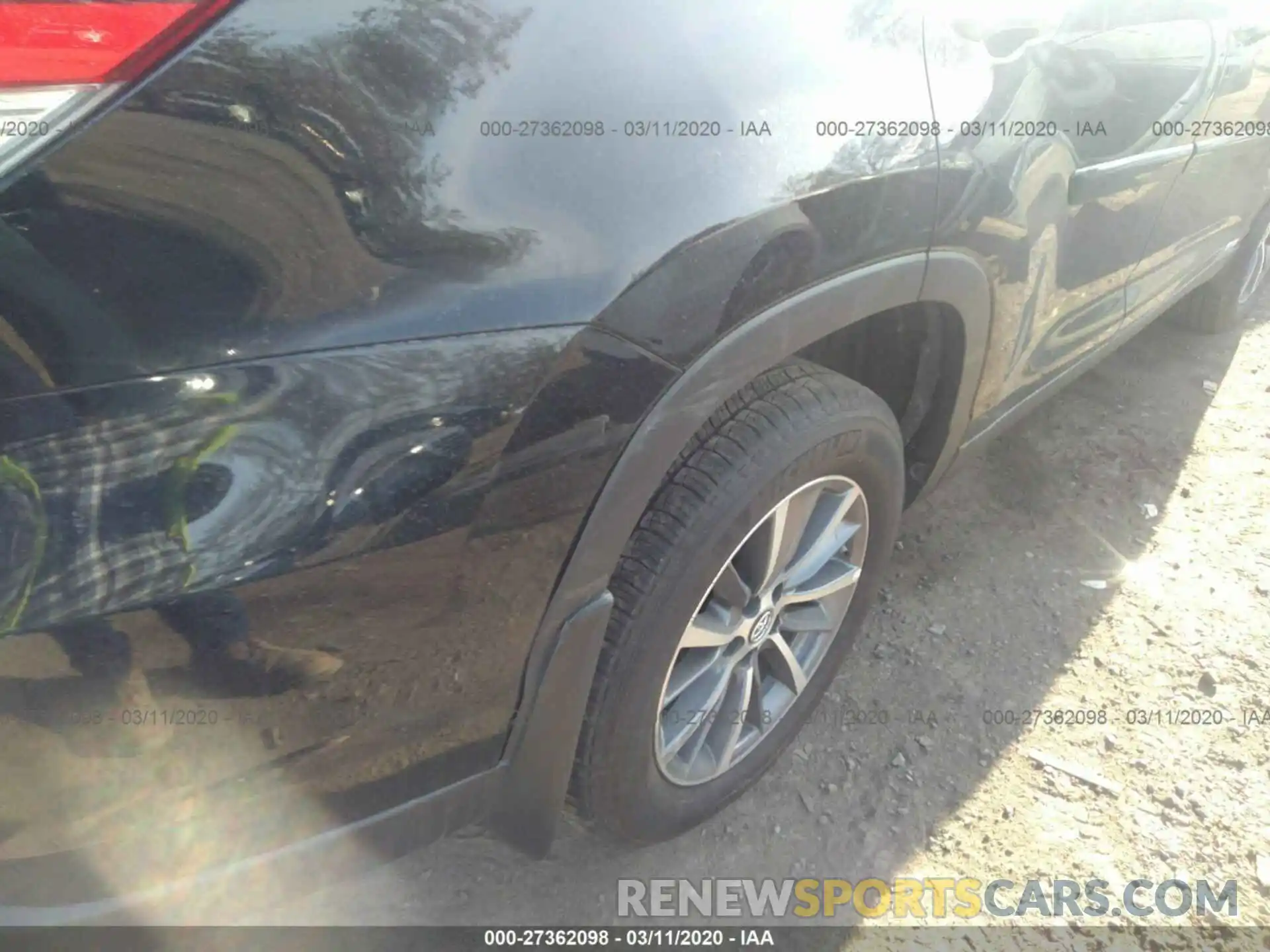 6 Photograph of a damaged car 5TDJGRFH0KS065142 TOYOTA HIGHLANDER 2019