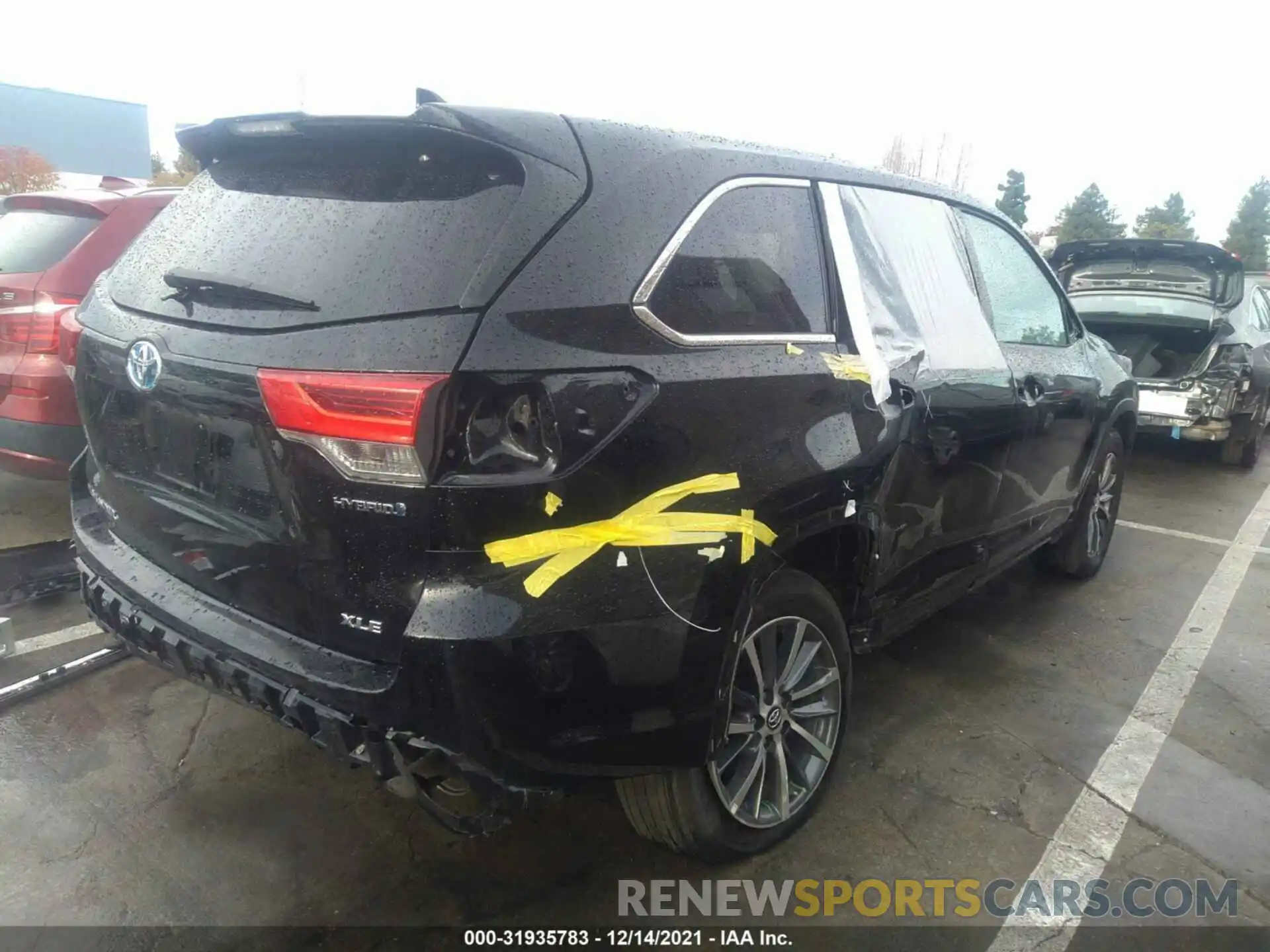 6 Photograph of a damaged car 5TDJGRFH0KS076738 TOYOTA HIGHLANDER 2019