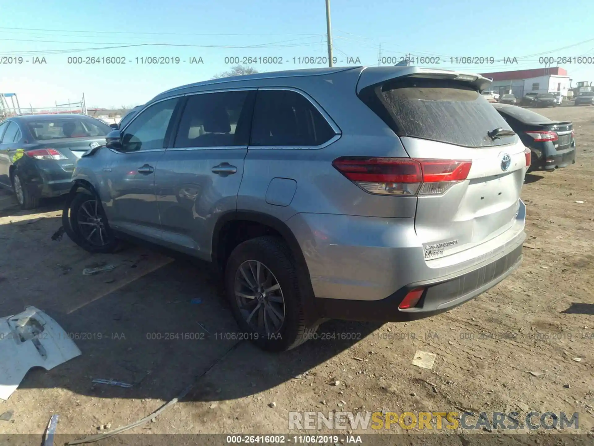 3 Photograph of a damaged car 5TDJGRFH2KS071671 TOYOTA HIGHLANDER 2019