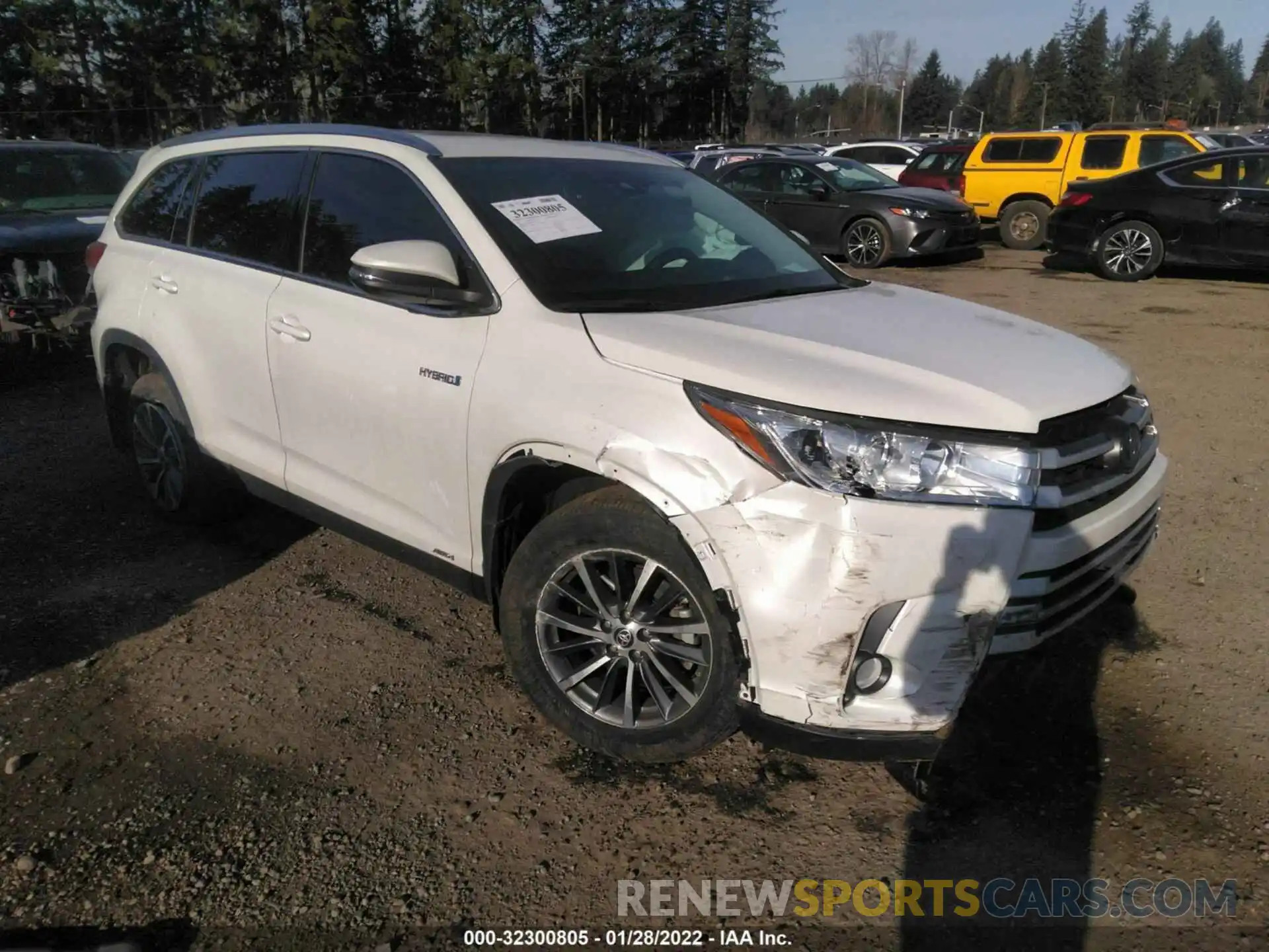 1 Photograph of a damaged car 5TDJGRFH2KS078930 TOYOTA HIGHLANDER 2019