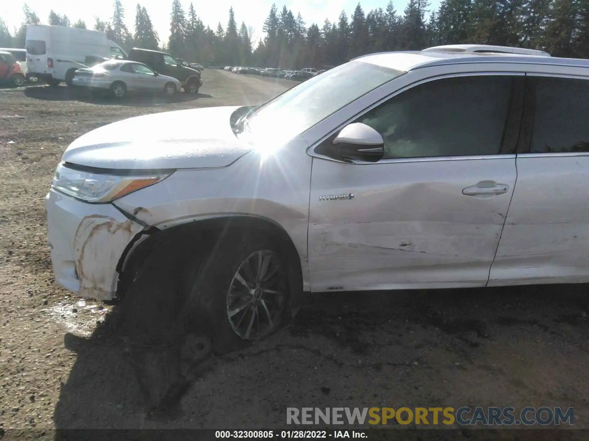 6 Photograph of a damaged car 5TDJGRFH2KS078930 TOYOTA HIGHLANDER 2019