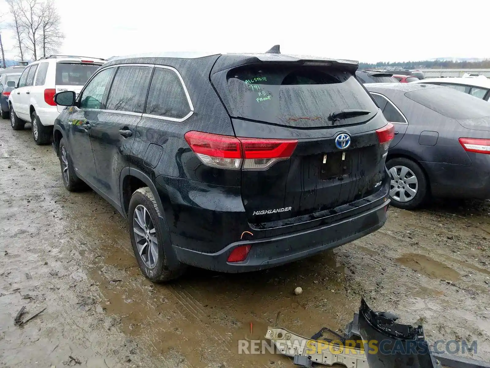 3 Photograph of a damaged car 5TDJGRFH3KS056919 TOYOTA HIGHLANDER 2019