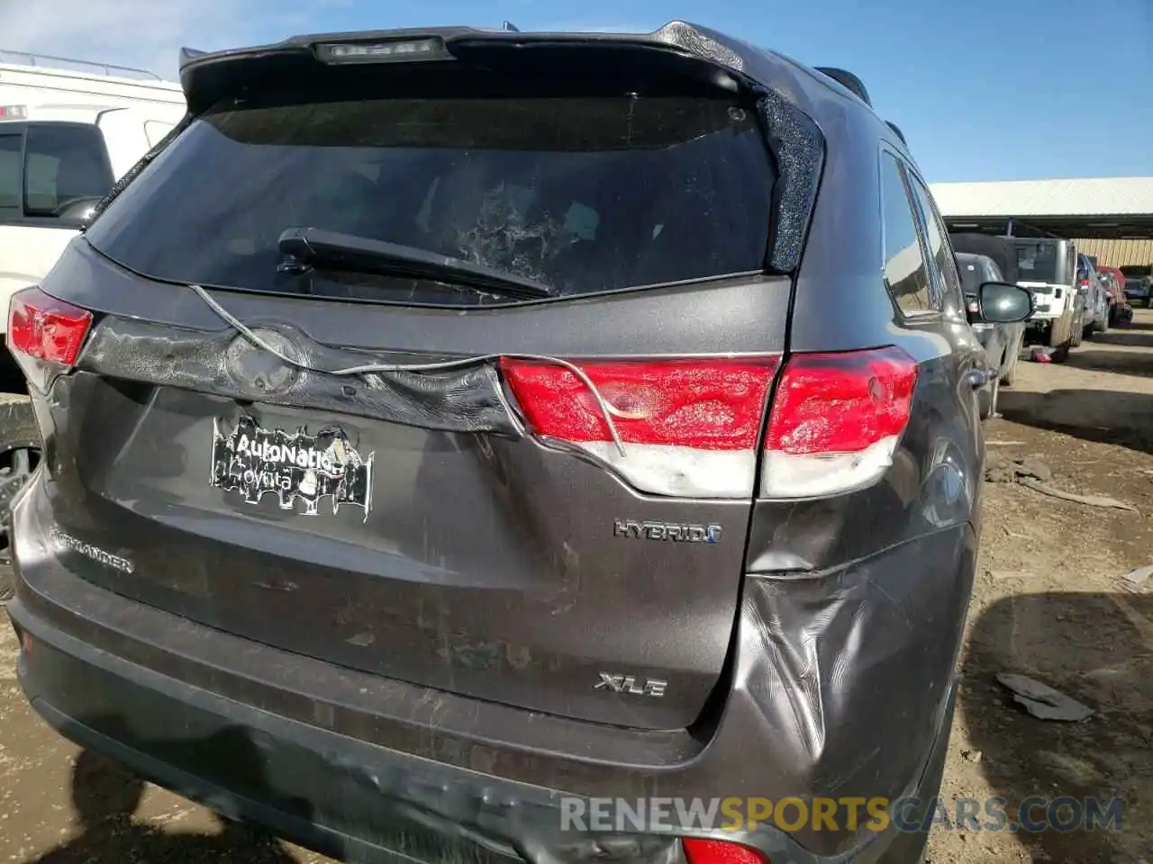 9 Photograph of a damaged car 5TDJGRFH3KS062249 TOYOTA HIGHLANDER 2019