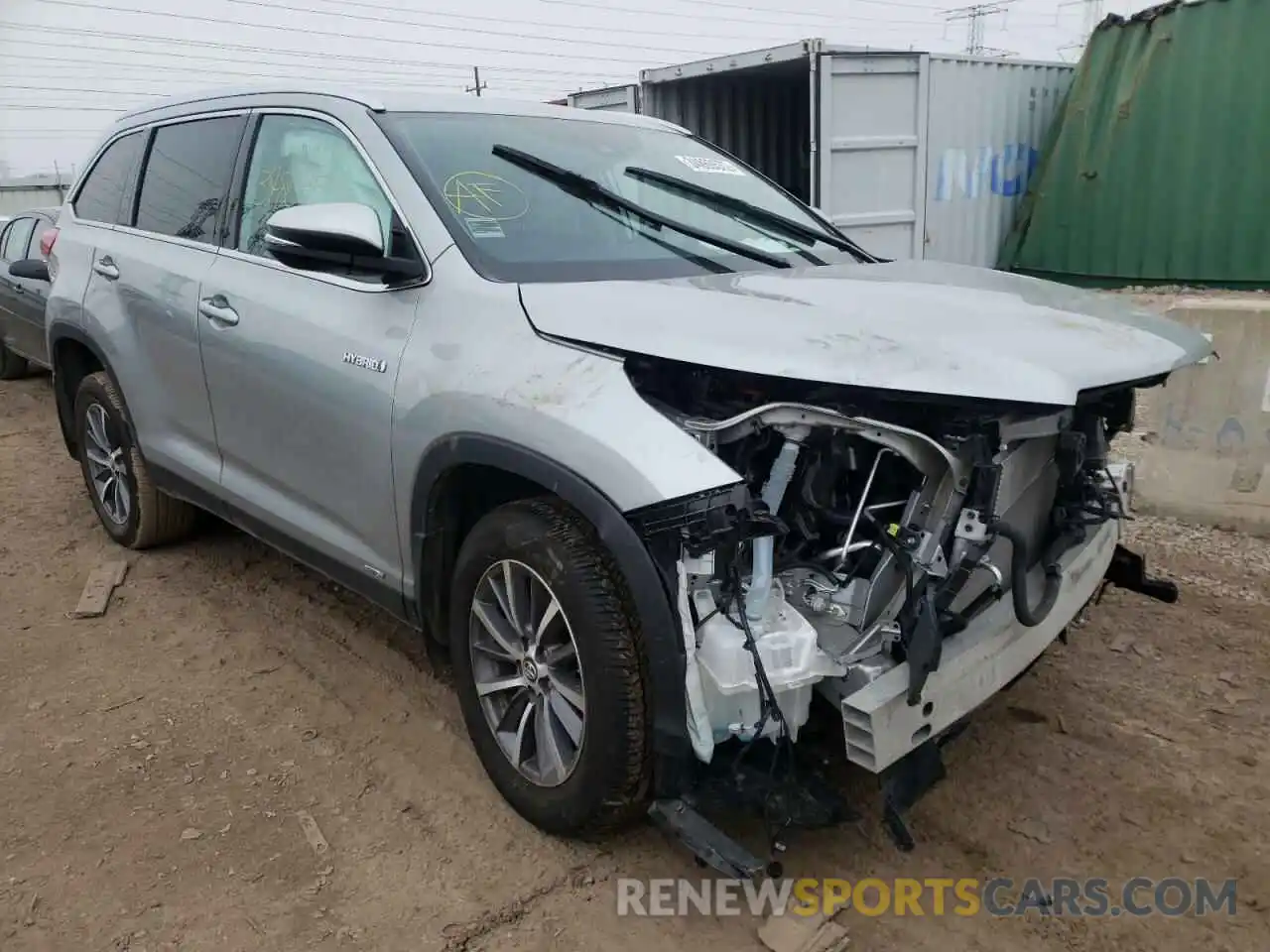 1 Photograph of a damaged car 5TDJGRFH3KS064308 TOYOTA HIGHLANDER 2019