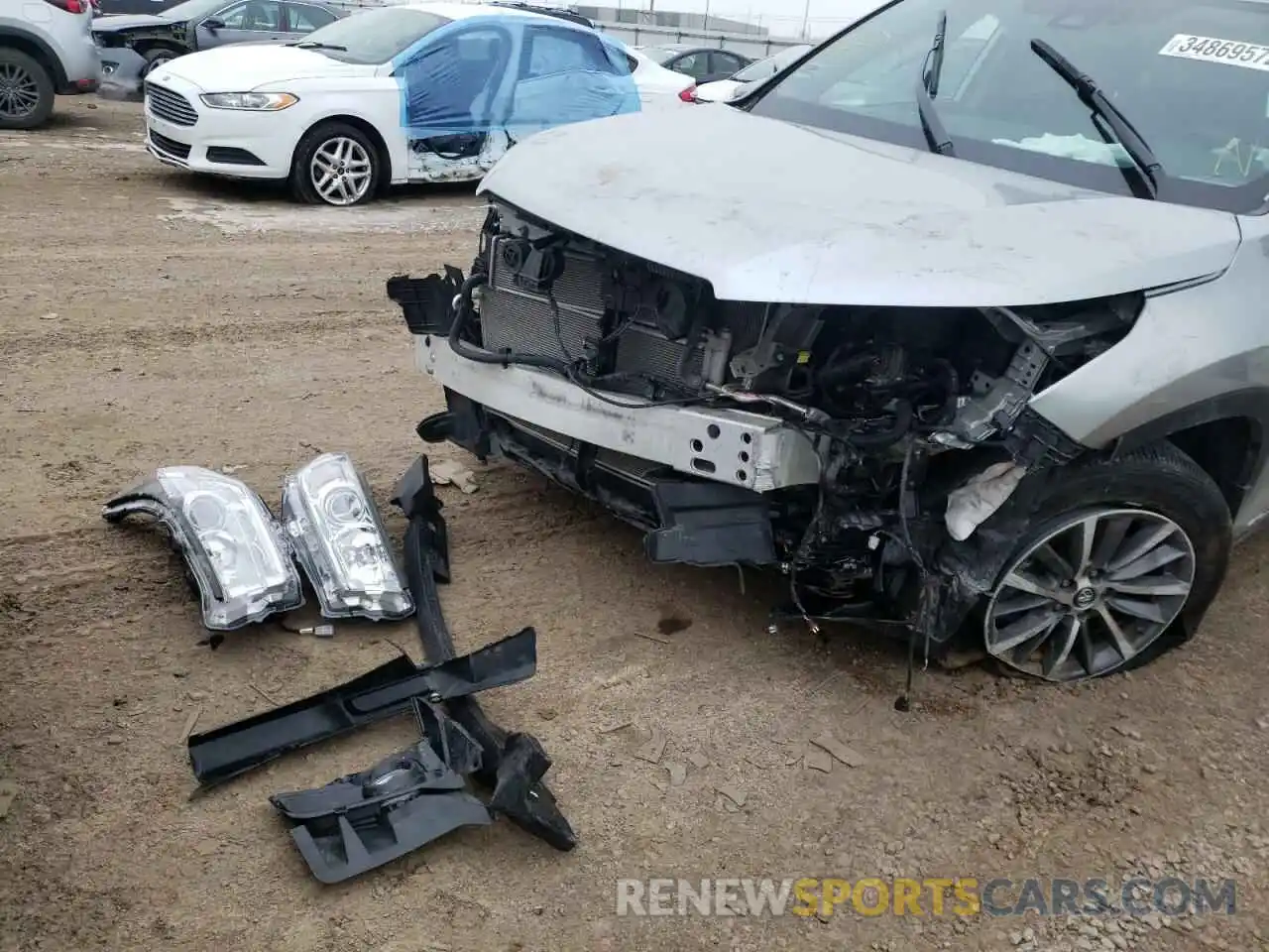 9 Photograph of a damaged car 5TDJGRFH3KS064308 TOYOTA HIGHLANDER 2019