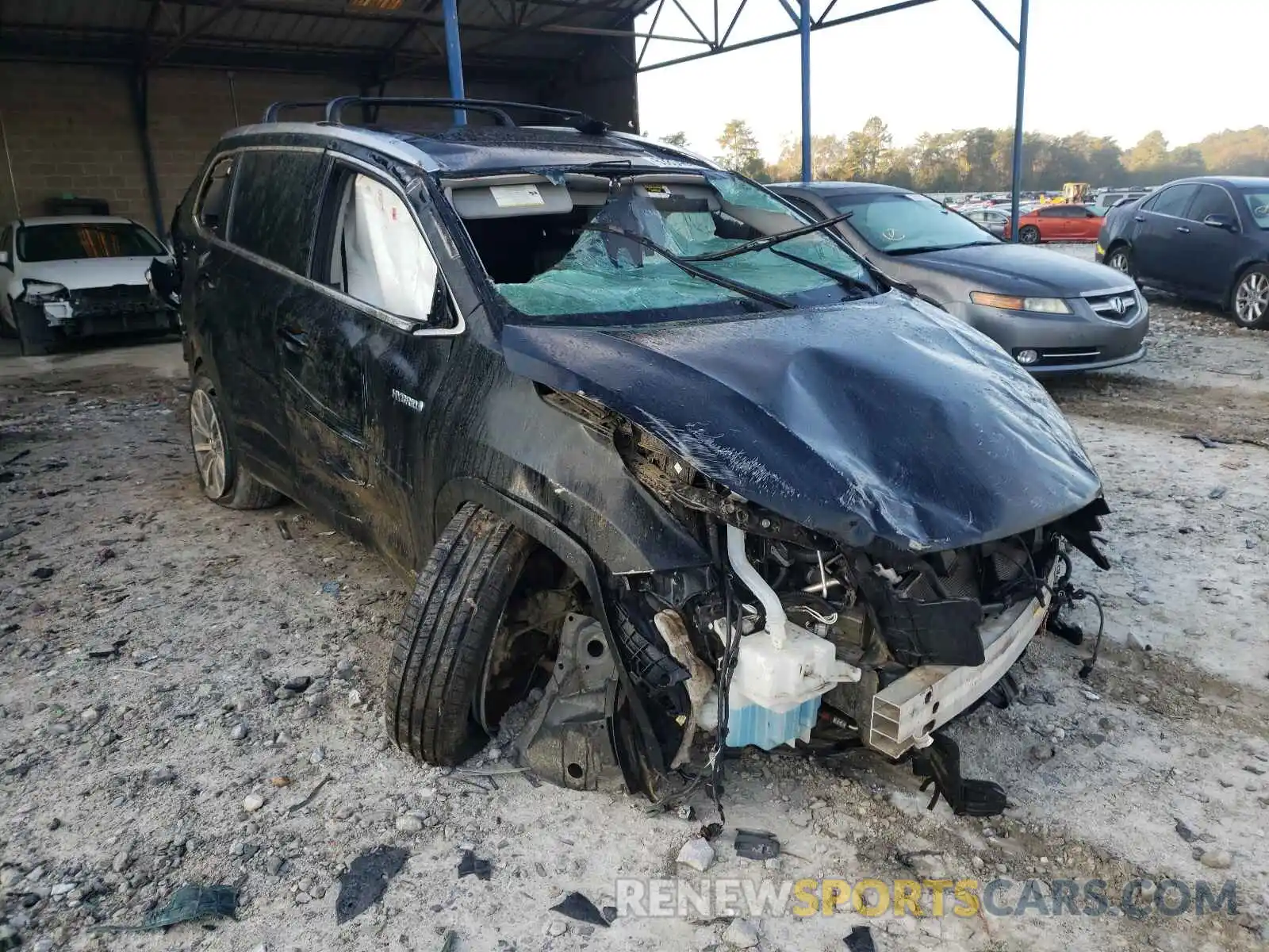 1 Photograph of a damaged car 5TDJGRFH4KS052703 TOYOTA HIGHLANDER 2019