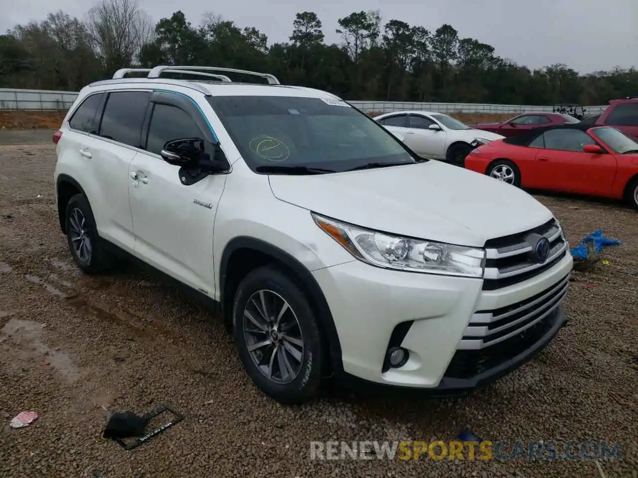 9 Photograph of a damaged car 5TDJGRFH4KS053592 TOYOTA HIGHLANDER 2019