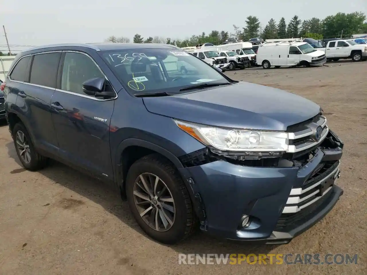 9 Photograph of a damaged car 5TDJGRFH4KS078993 TOYOTA HIGHLANDER 2019