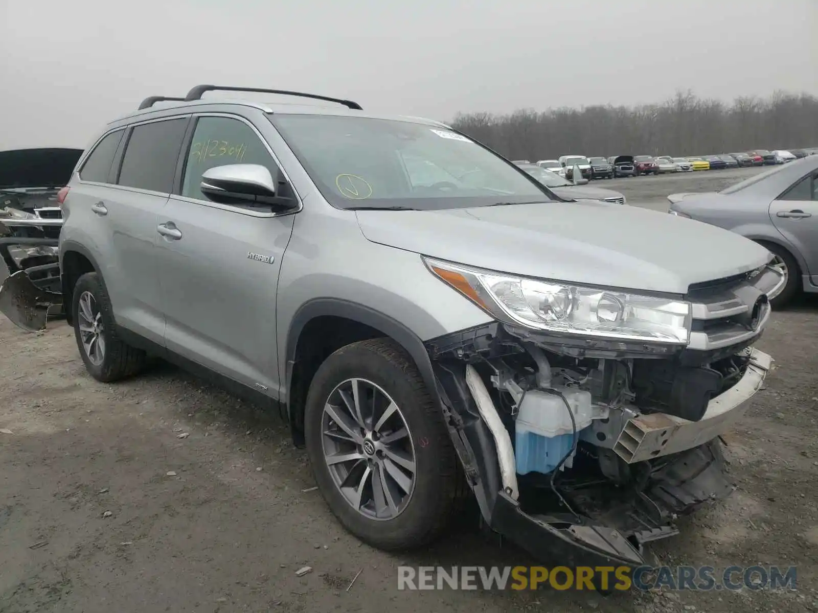 1 Photograph of a damaged car 5TDJGRFH5KS059322 TOYOTA HIGHLANDER 2019