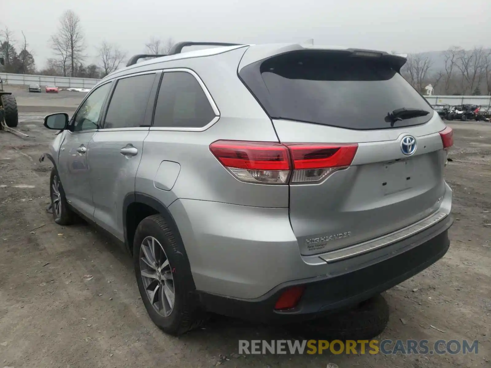 3 Photograph of a damaged car 5TDJGRFH5KS059322 TOYOTA HIGHLANDER 2019