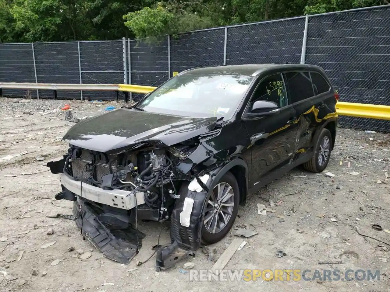 2 Photograph of a damaged car 5TDJGRFH5KS065136 TOYOTA HIGHLANDER 2019