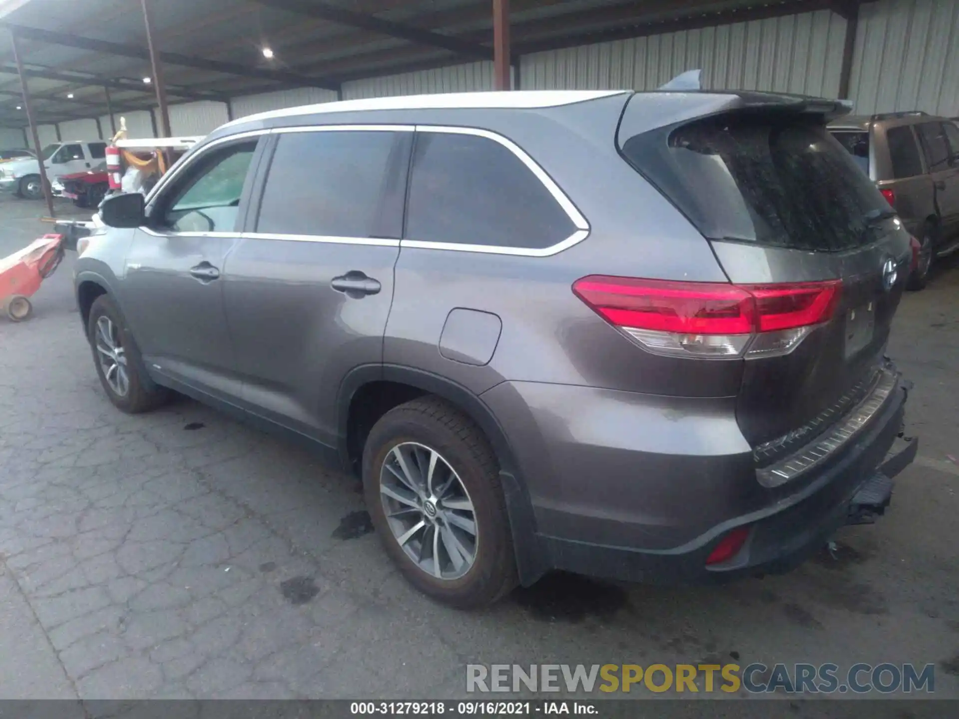 3 Фотография поврежденного автомобиля 5TDJGRFH5KS066805 TOYOTA HIGHLANDER 2019