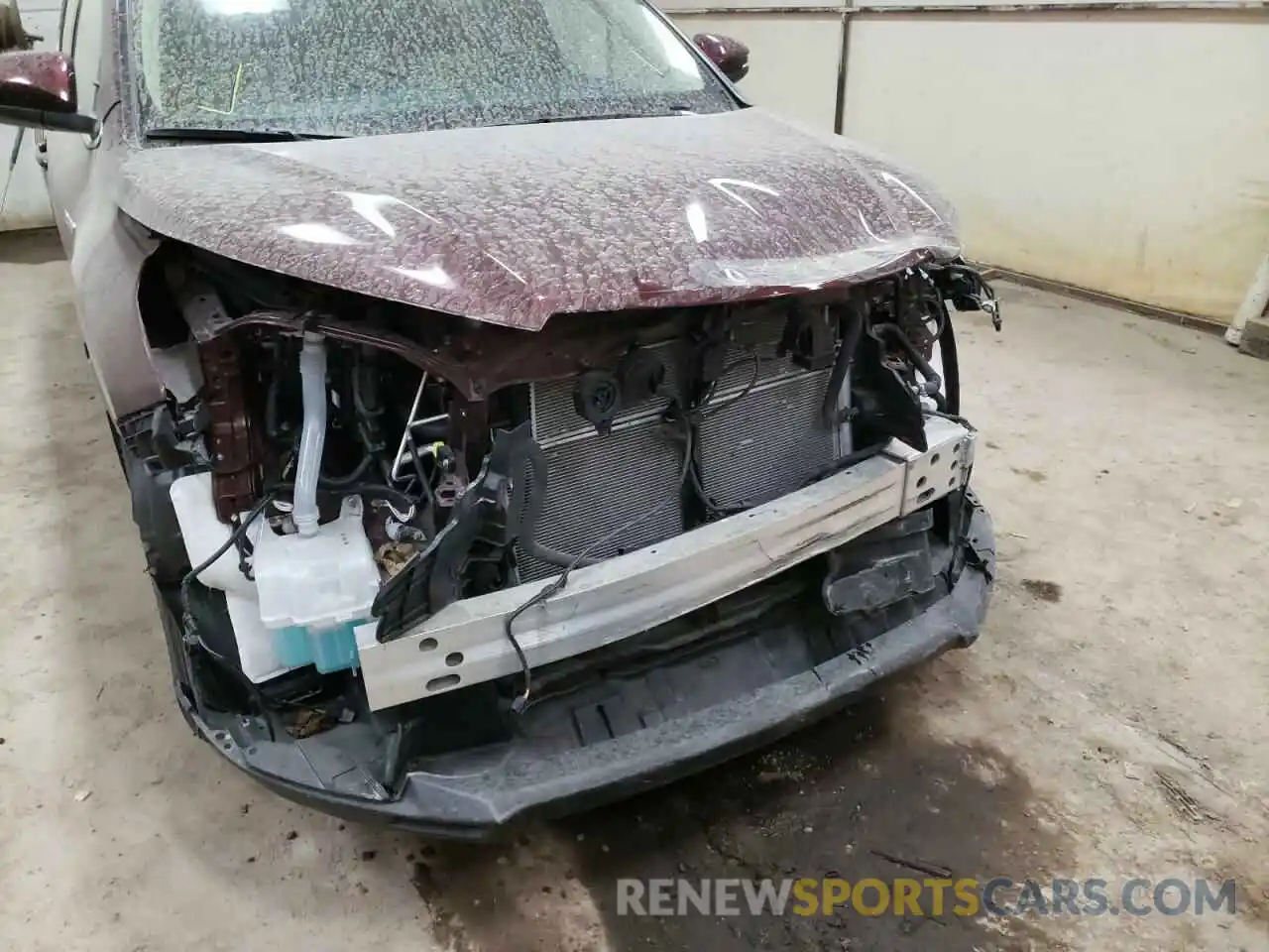 9 Photograph of a damaged car 5TDJGRFH5KS072507 TOYOTA HIGHLANDER 2019