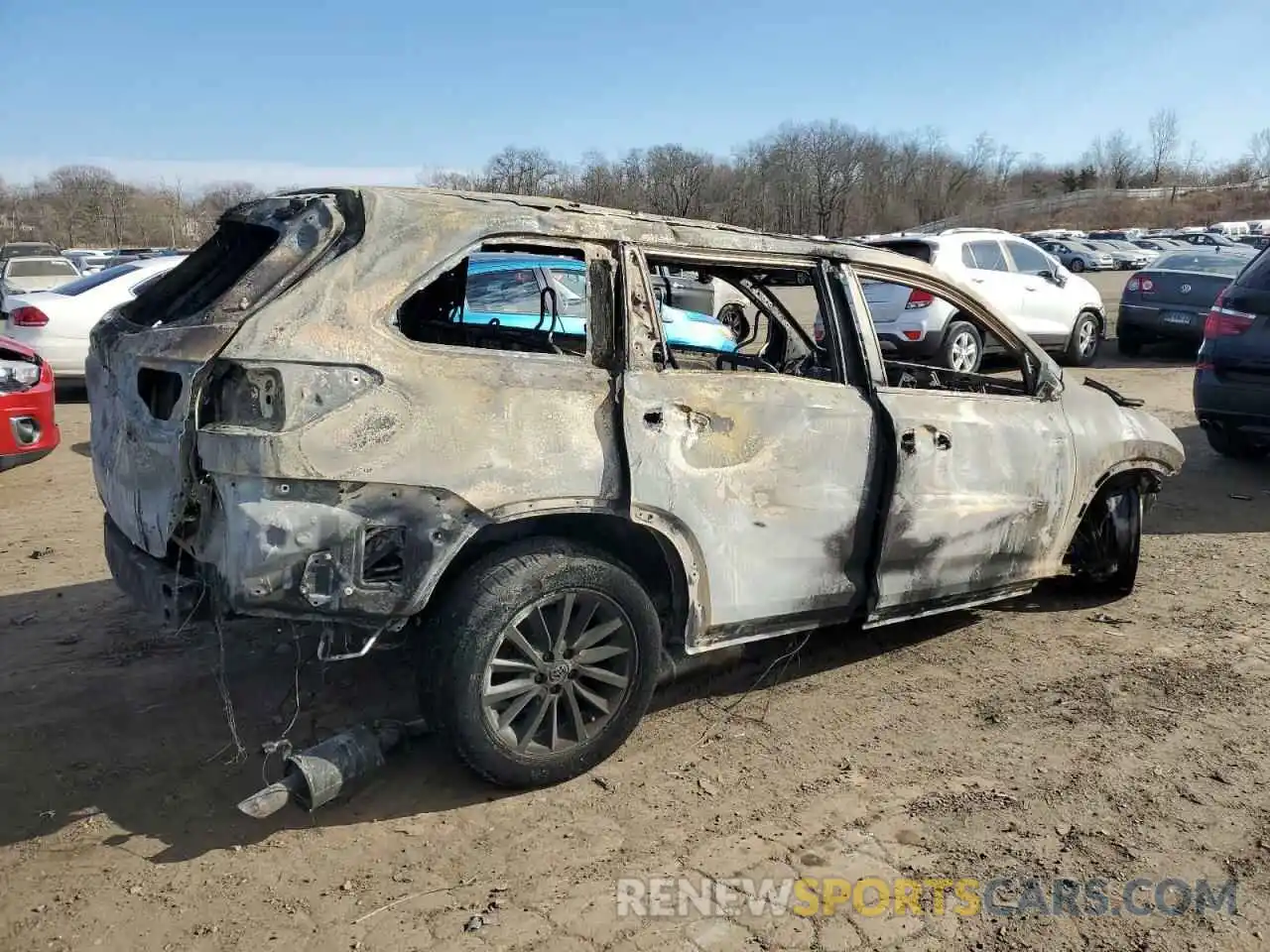 3 Photograph of a damaged car 5TDJGRFH6KS059264 TOYOTA HIGHLANDER 2019