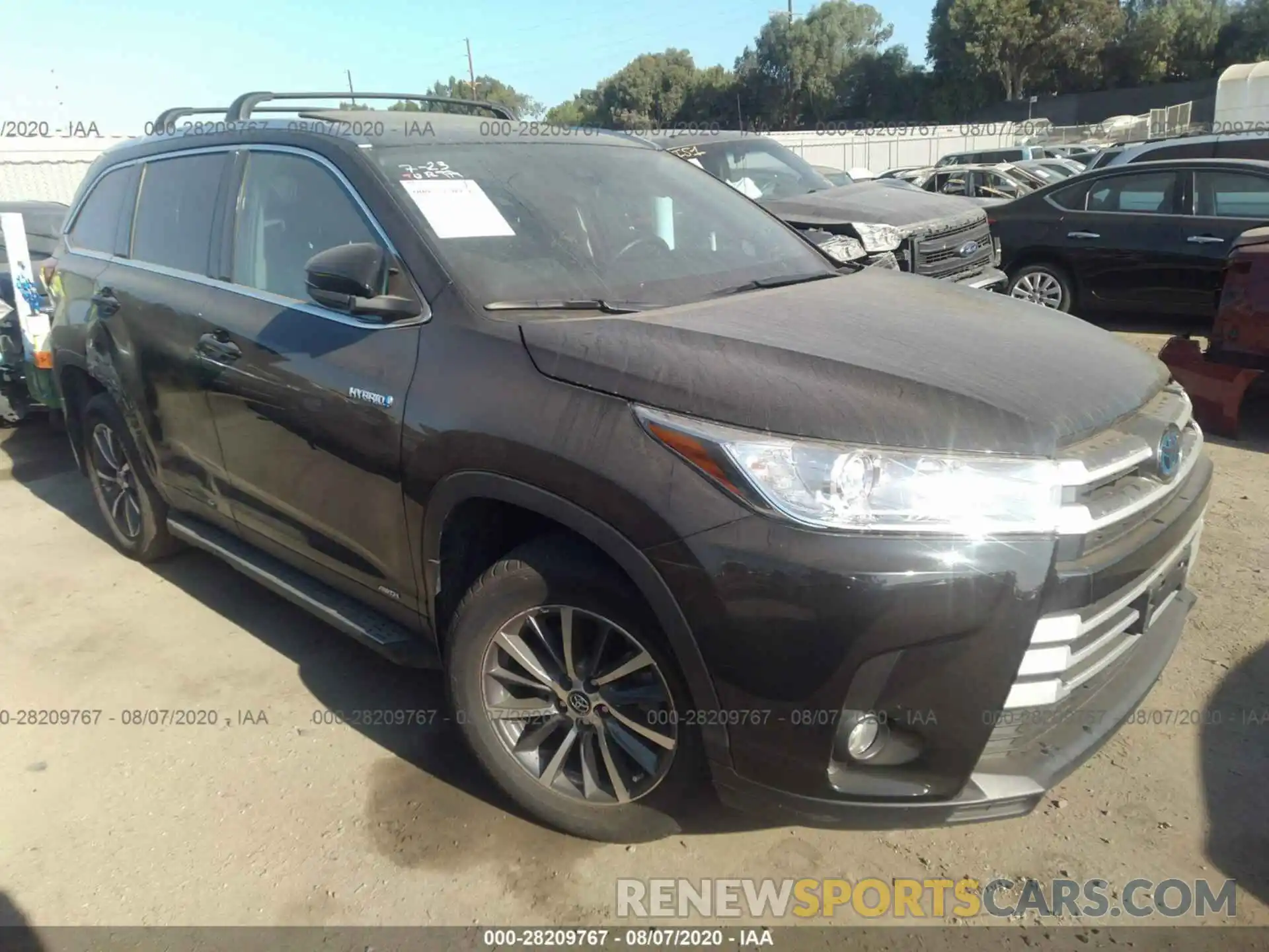 1 Photograph of a damaged car 5TDJGRFH6KS072726 TOYOTA HIGHLANDER 2019