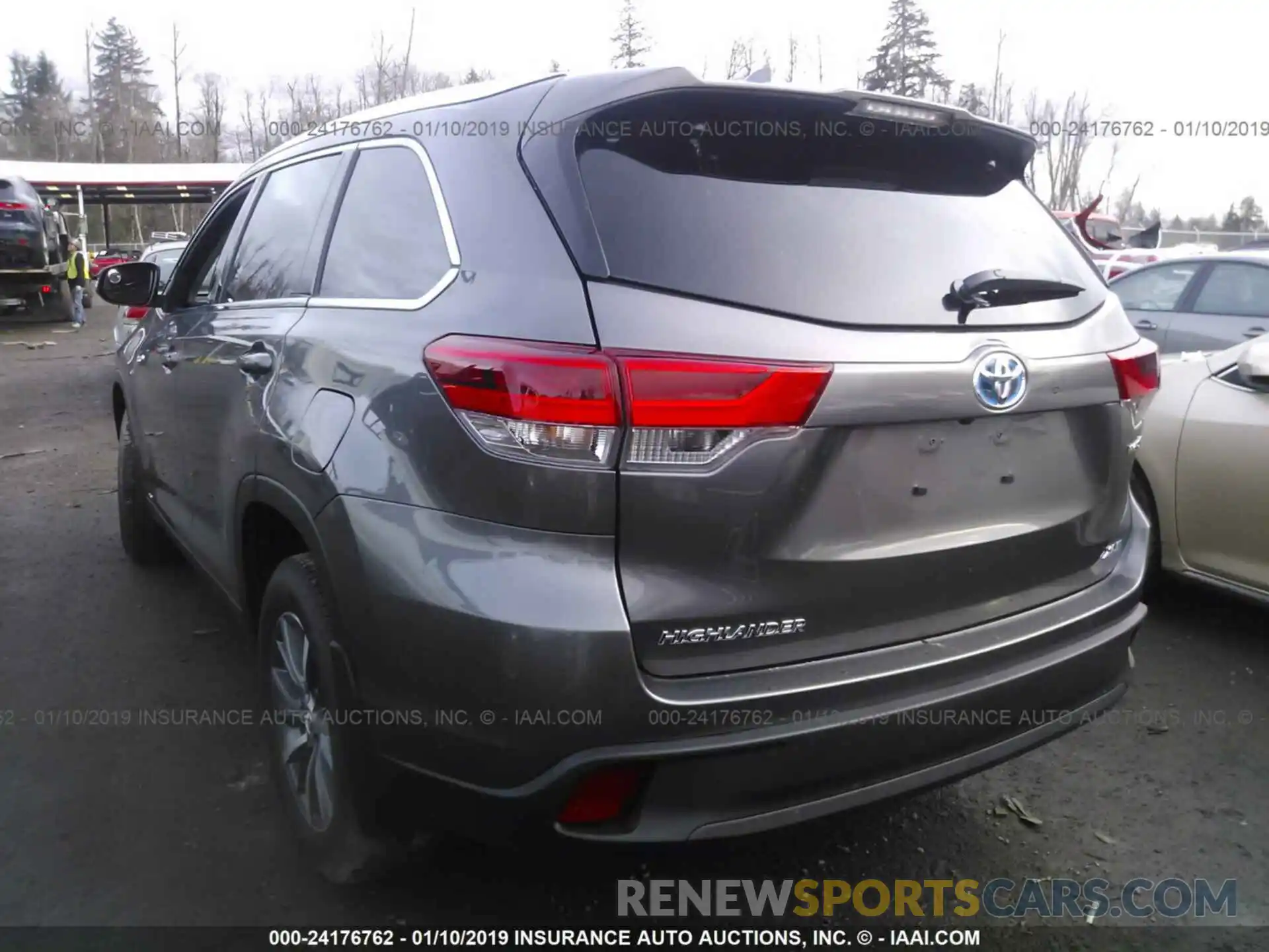 3 Photograph of a damaged car 5TDJGRFH7KS054297 TOYOTA HIGHLANDER 2019