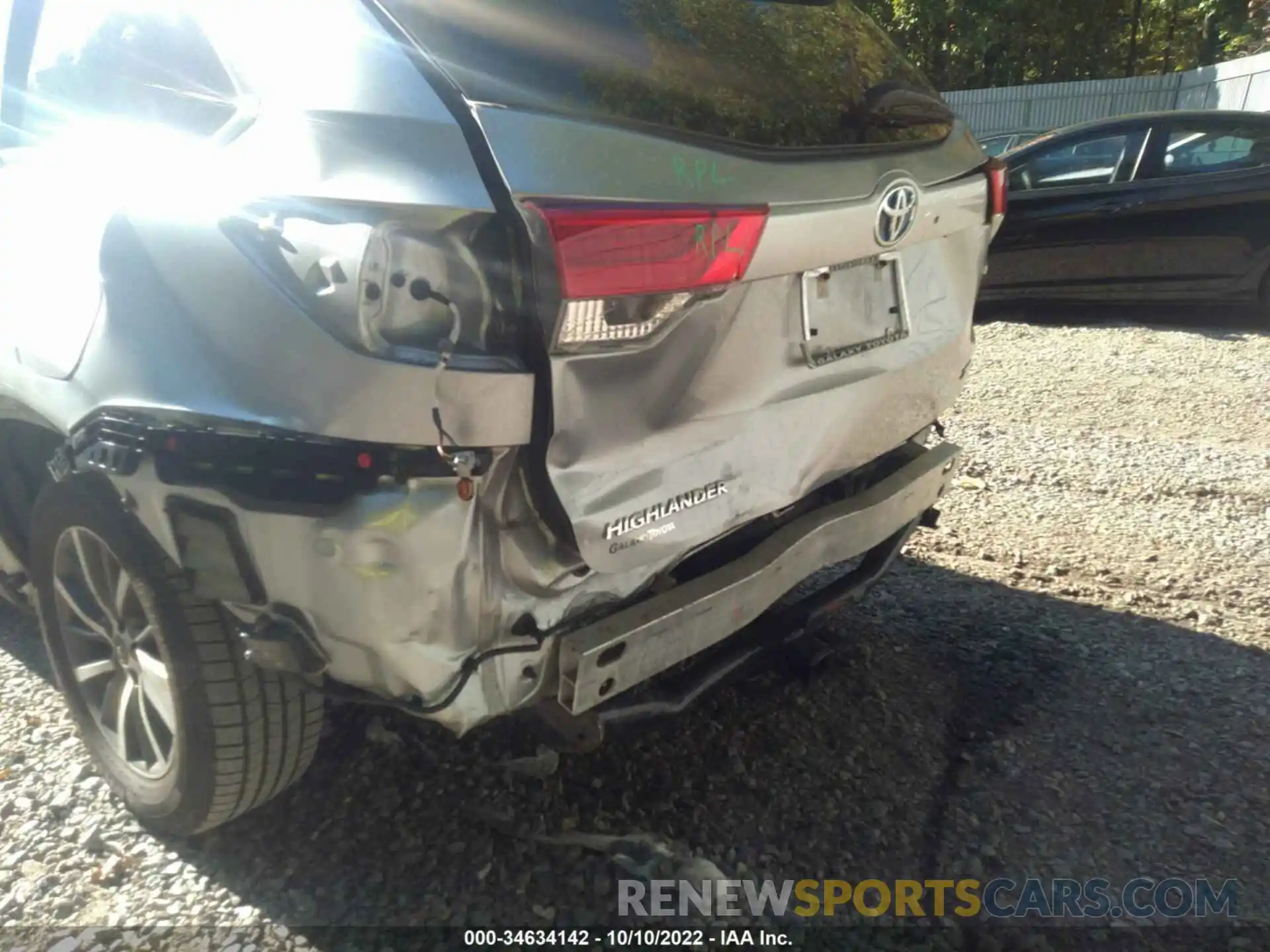 6 Photograph of a damaged car 5TDJGRFH7KS054803 TOYOTA HIGHLANDER 2019