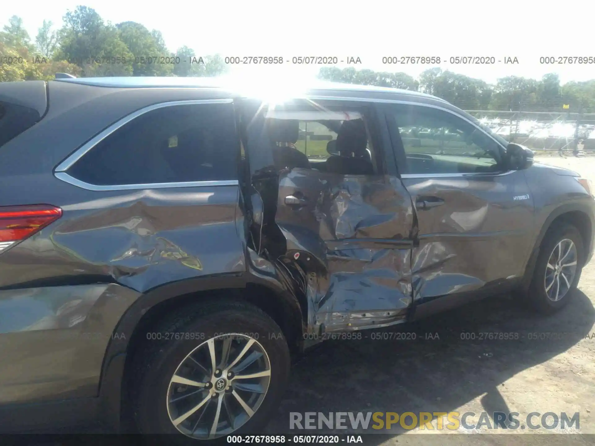 6 Photograph of a damaged car 5TDJGRFH7KS056762 TOYOTA HIGHLANDER 2019