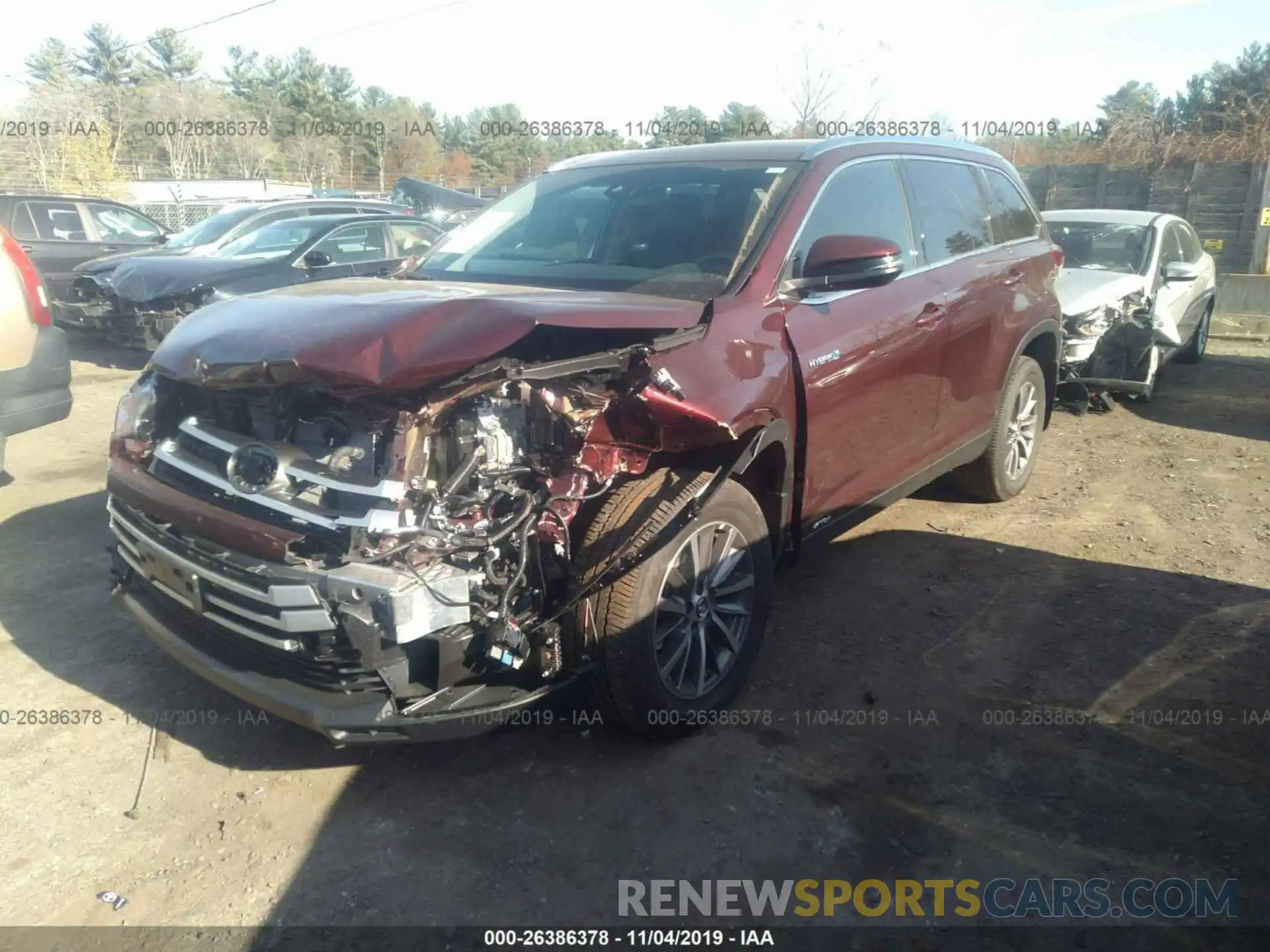 2 Photograph of a damaged car 5TDJGRFH7KS063159 TOYOTA HIGHLANDER 2019