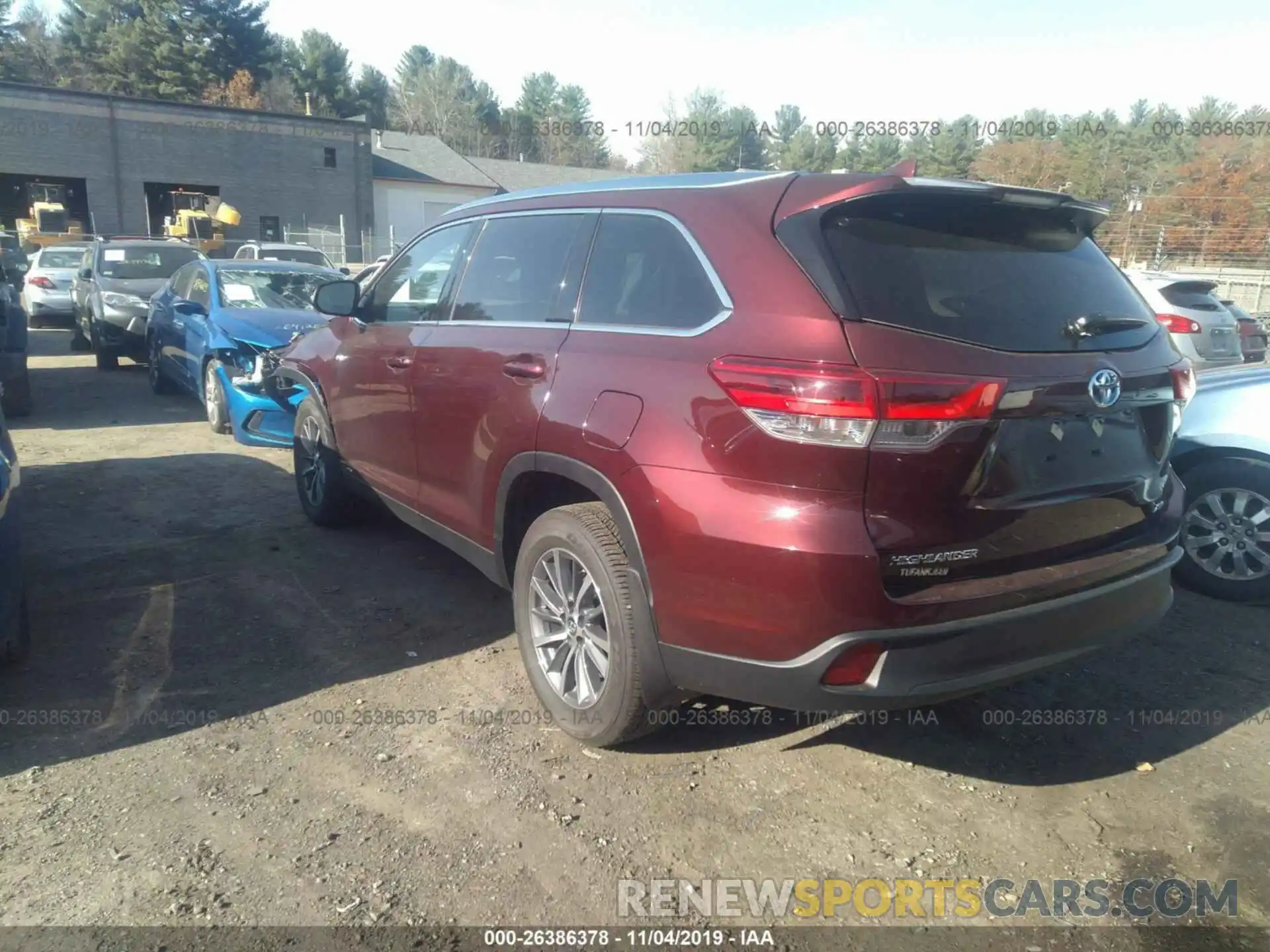 3 Photograph of a damaged car 5TDJGRFH7KS063159 TOYOTA HIGHLANDER 2019