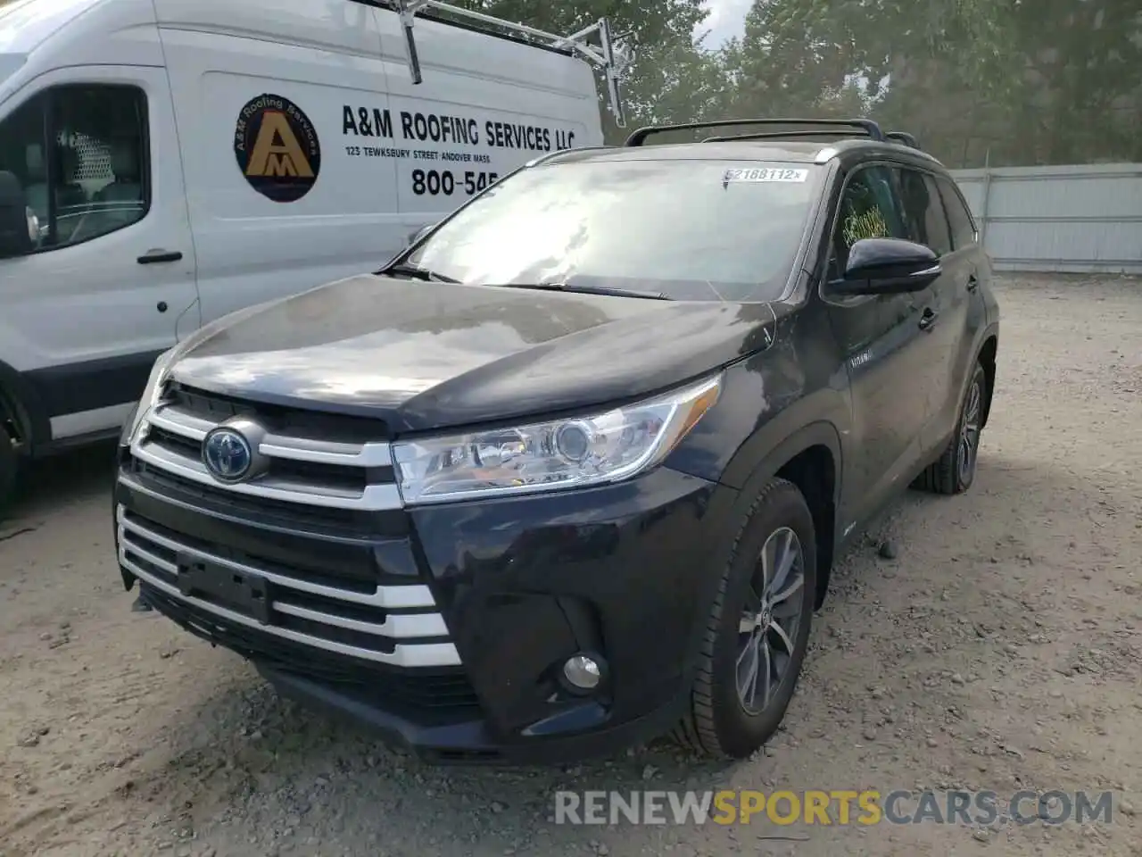 2 Photograph of a damaged car 5TDJGRFH7KS076591 TOYOTA HIGHLANDER 2019