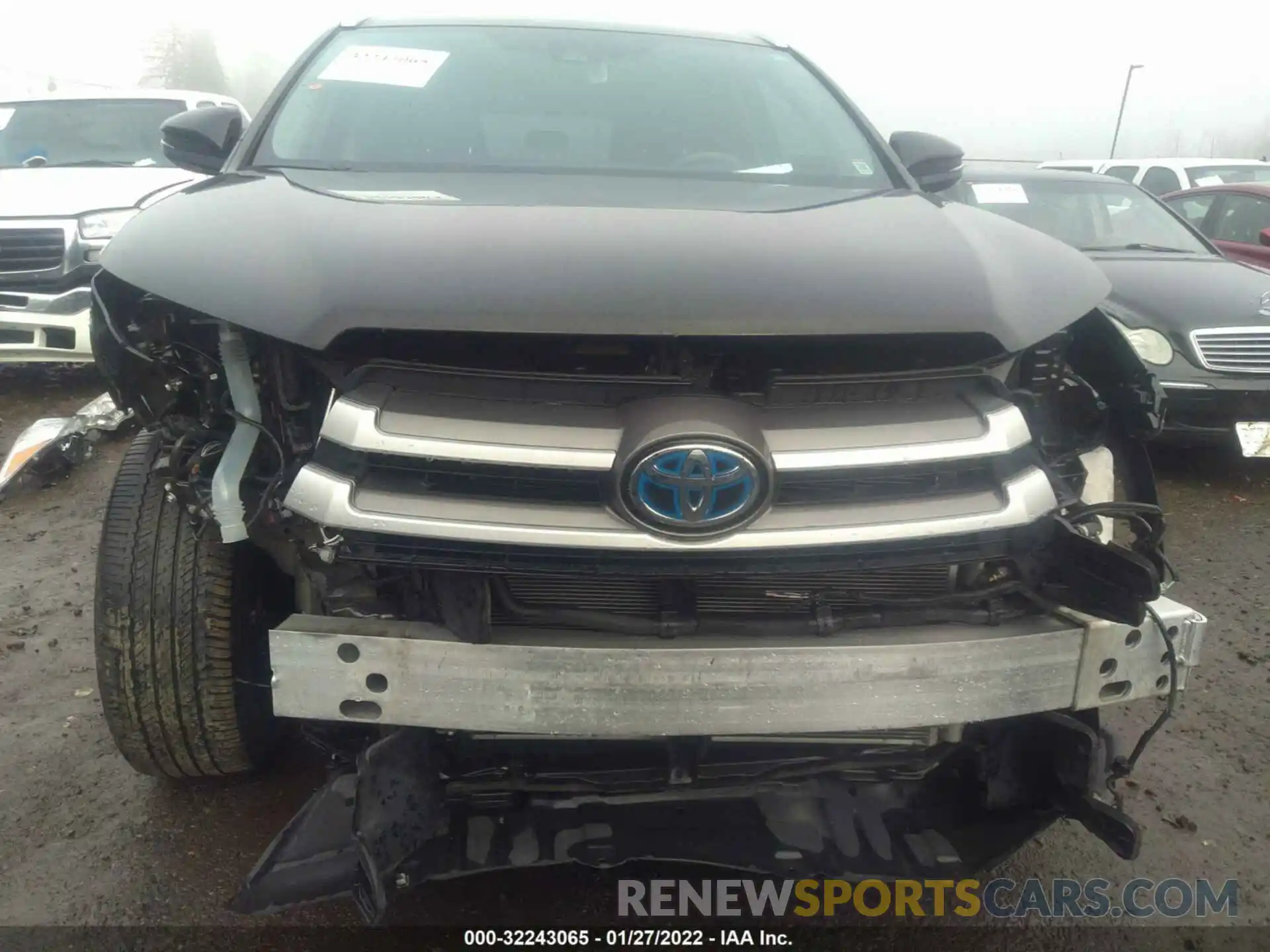 6 Photograph of a damaged car 5TDJGRFH8KS061517 TOYOTA HIGHLANDER 2019