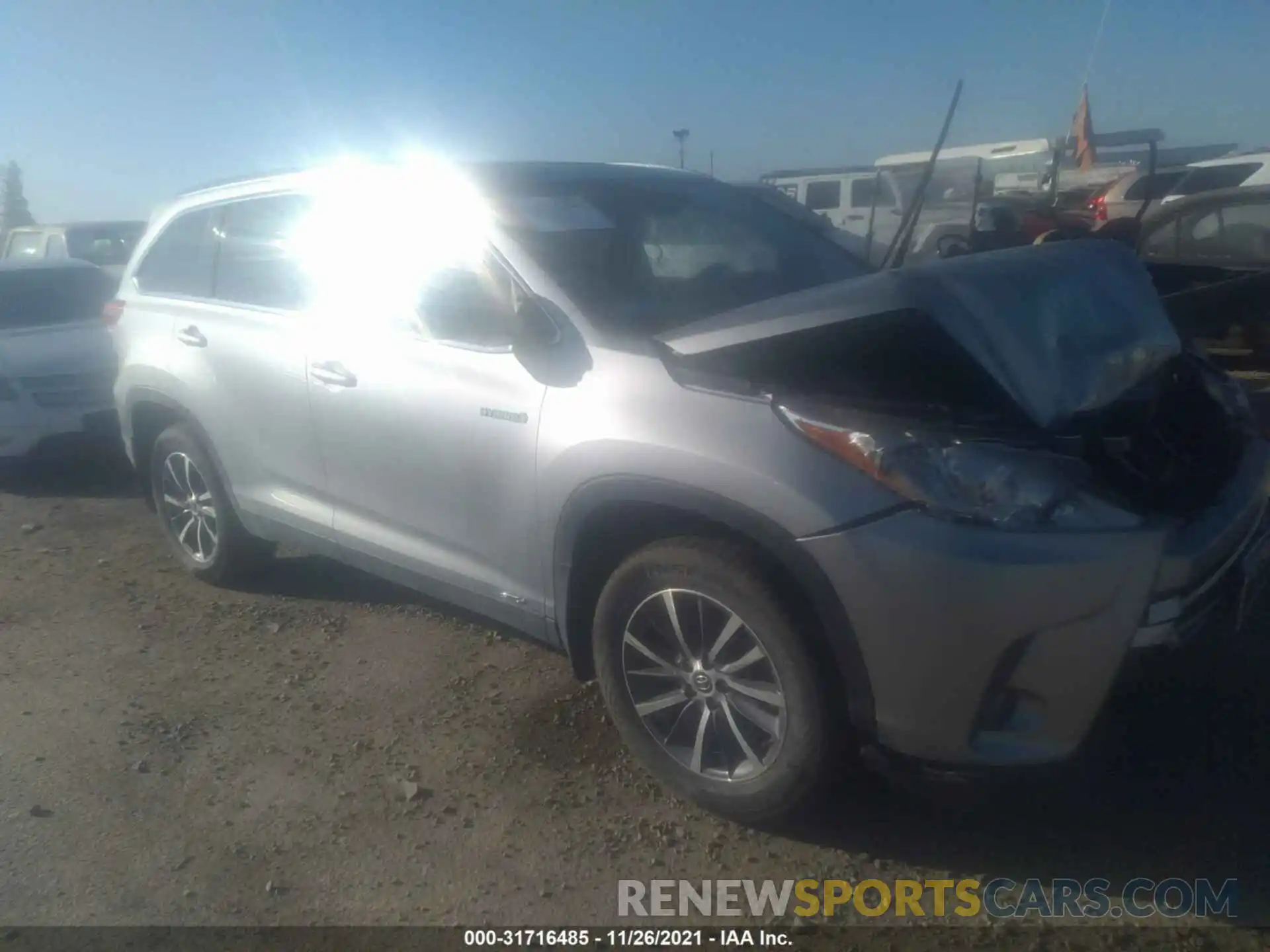 1 Photograph of a damaged car 5TDJGRFH8KS072923 TOYOTA HIGHLANDER 2019