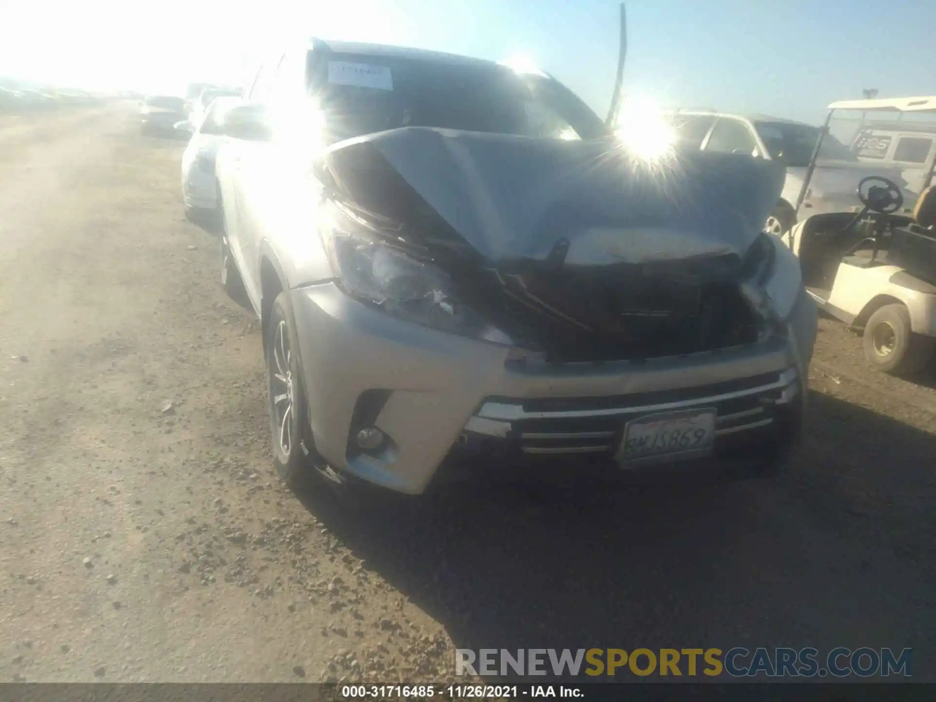 6 Photograph of a damaged car 5TDJGRFH8KS072923 TOYOTA HIGHLANDER 2019